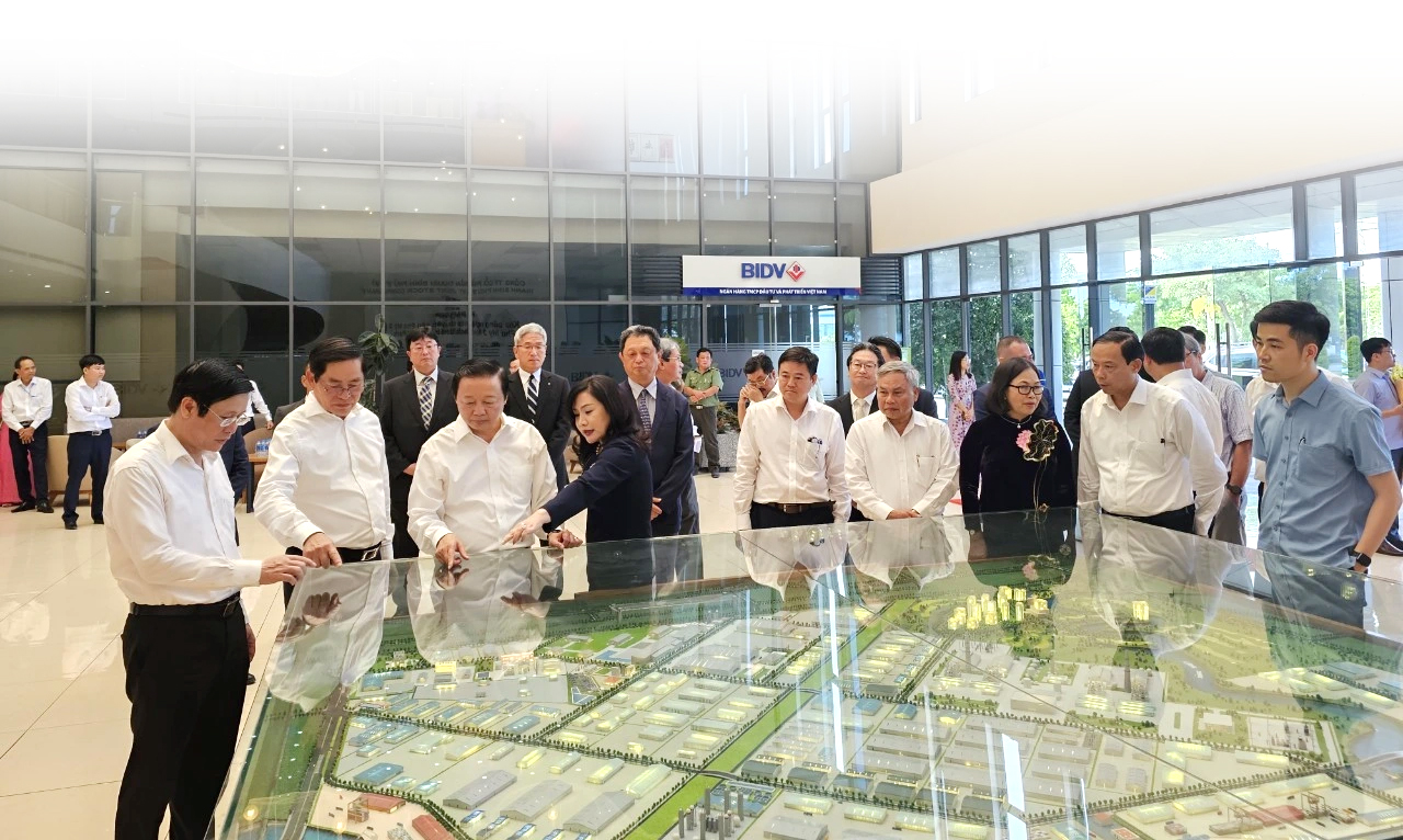 Mỗi người góp sức phát triển kinh tế đất nước bền vững và hiệu quả - Ảnh 2.