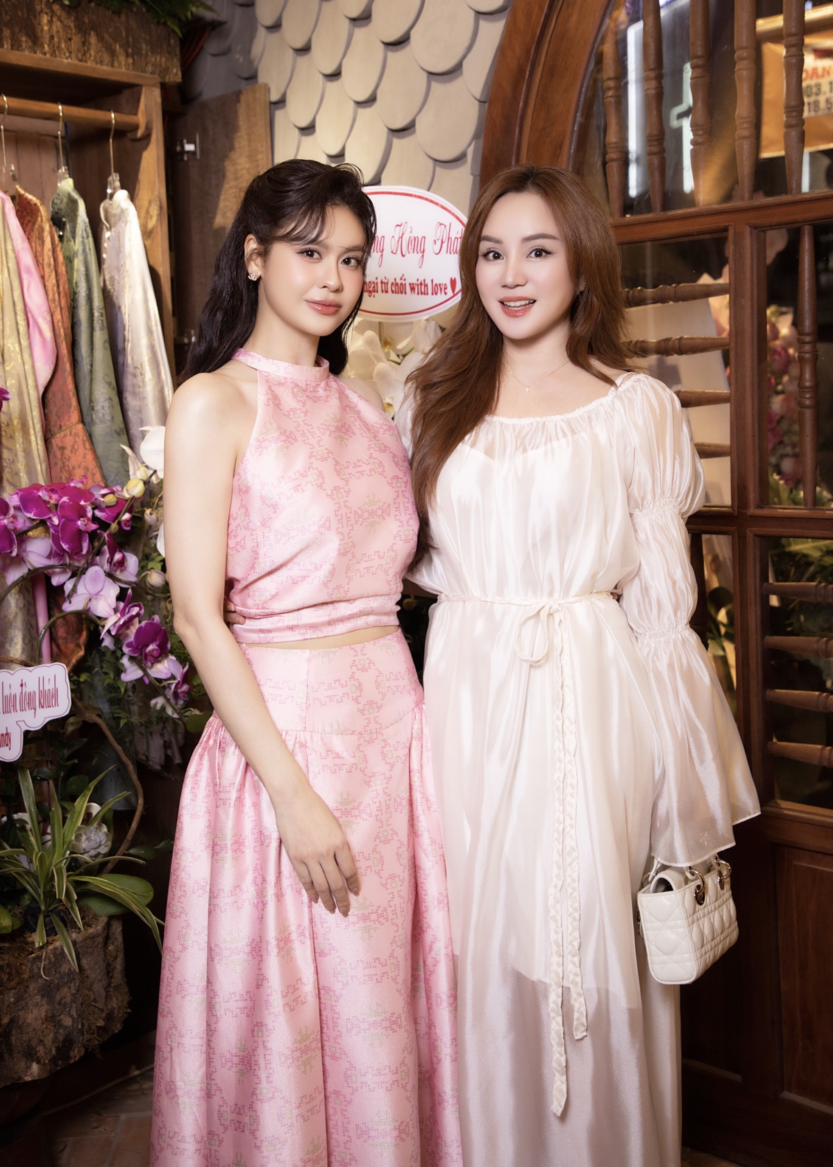 Hari Won, Sam rạng rỡ mừng Trương Quỳnh Anh lên chức - Ảnh 6.