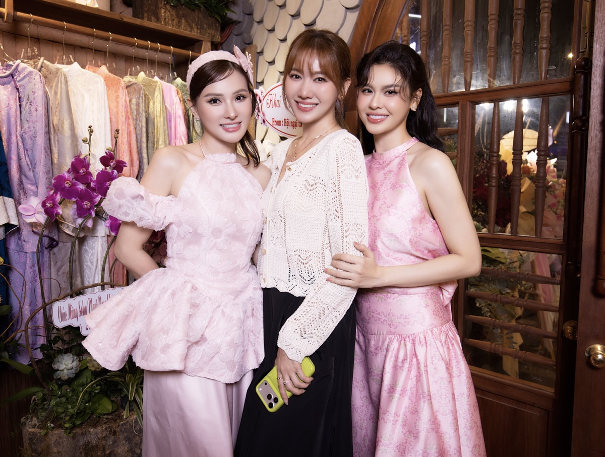 Hari Won, Sam rạng rỡ mừng Trương Quỳnh Anh lên chức - Ảnh 3.
