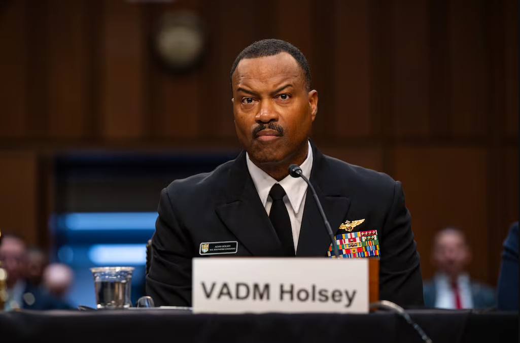 Tư lệnh Mỹ Alvin Holsey từ chức giữa lúc căng thẳng quân sự ở Caribbean - Ảnh 1. Tư lệnh Mỹ Alvin Holsey từ chức giữa lúc căng thẳng quân sự ở Caribbean - Ảnh 1.