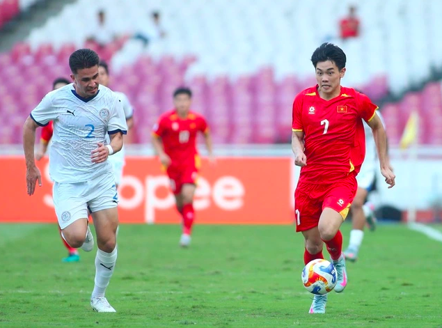 Cầu thủ nhập tịch gây thất vọng, Indonesia thất thế đua HCV SEA Games với U.23 Việt Nam?
- Ảnh 2. Cầu thủ nhập tịch gây thất vọng, Indonesia thất thế đua HCV SEA Games với U.23 Việt Nam?
- Ảnh 2.
