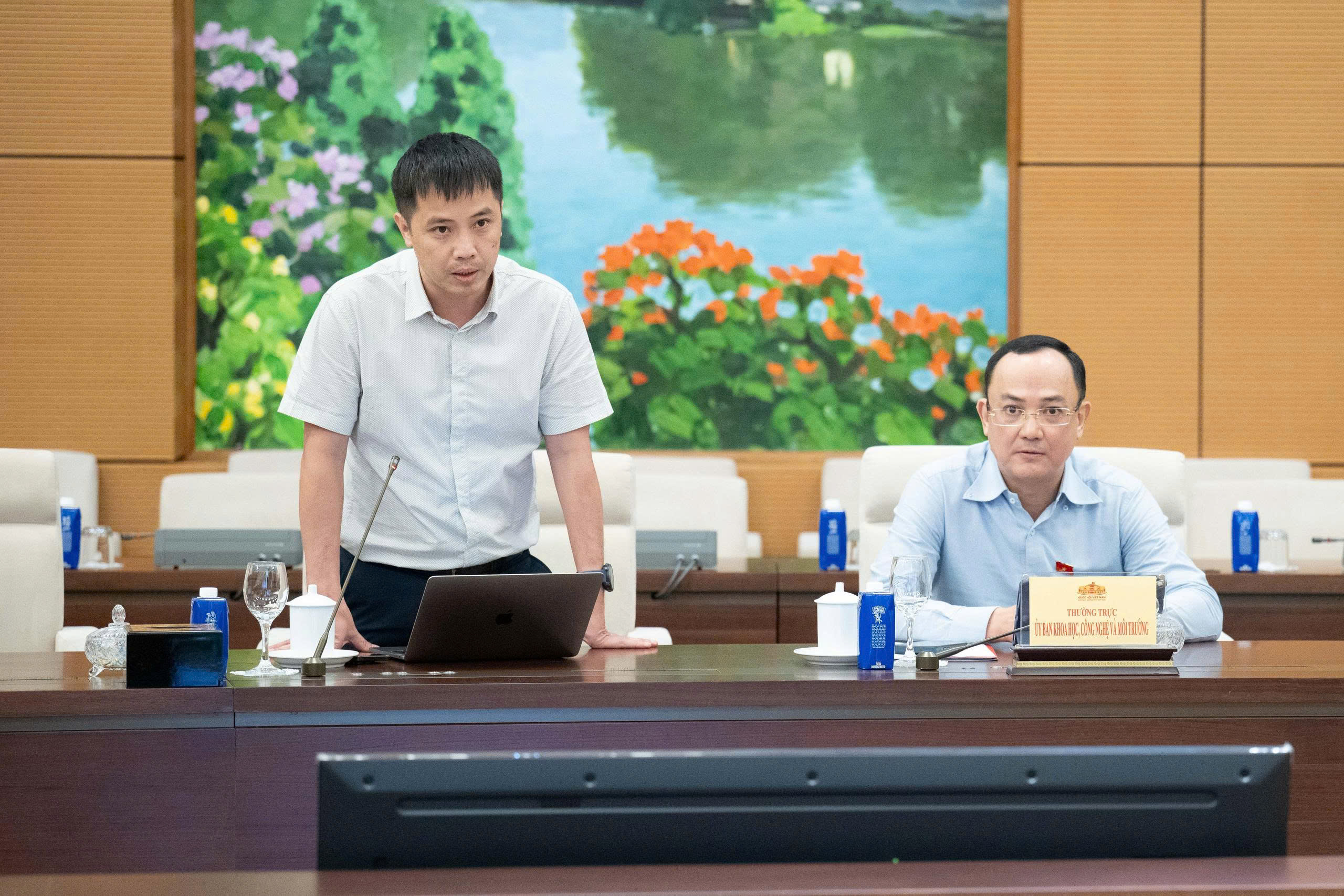 Đề xuất bãi bỏ điều kiện kinh doanh 21 ngành nghề- Ảnh 2. Đề xuất bãi bỏ điều kiện kinh doanh 21 ngành nghề- Ảnh 2.