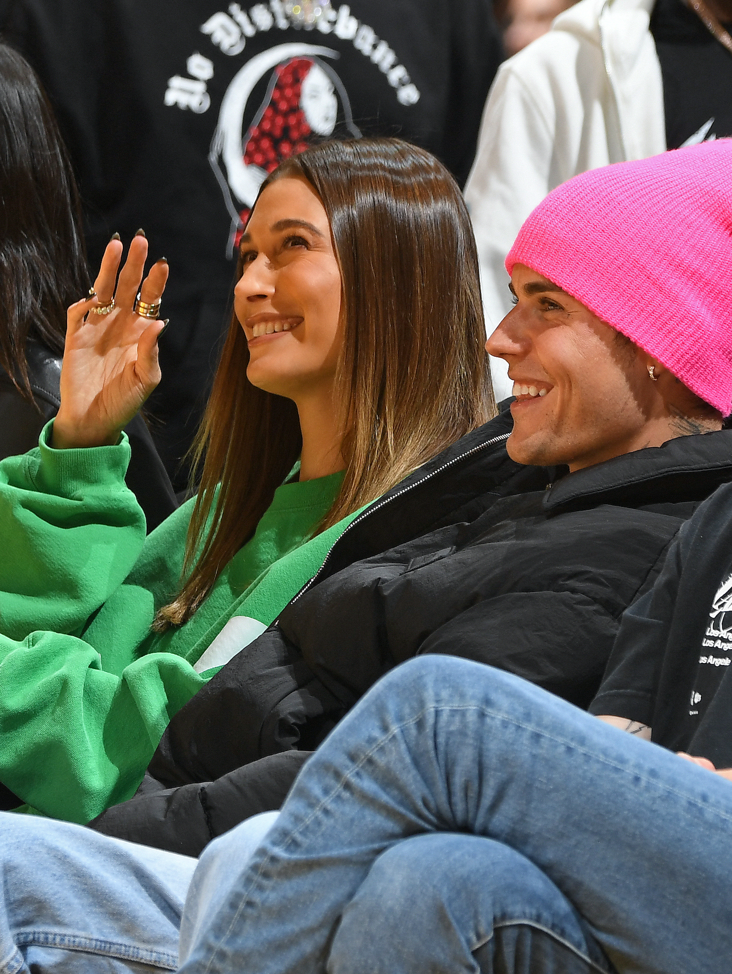 Hailey Bieber - Selena Gomez thổi bùng nghi vấn mâu thuẫn - Ảnh 3.