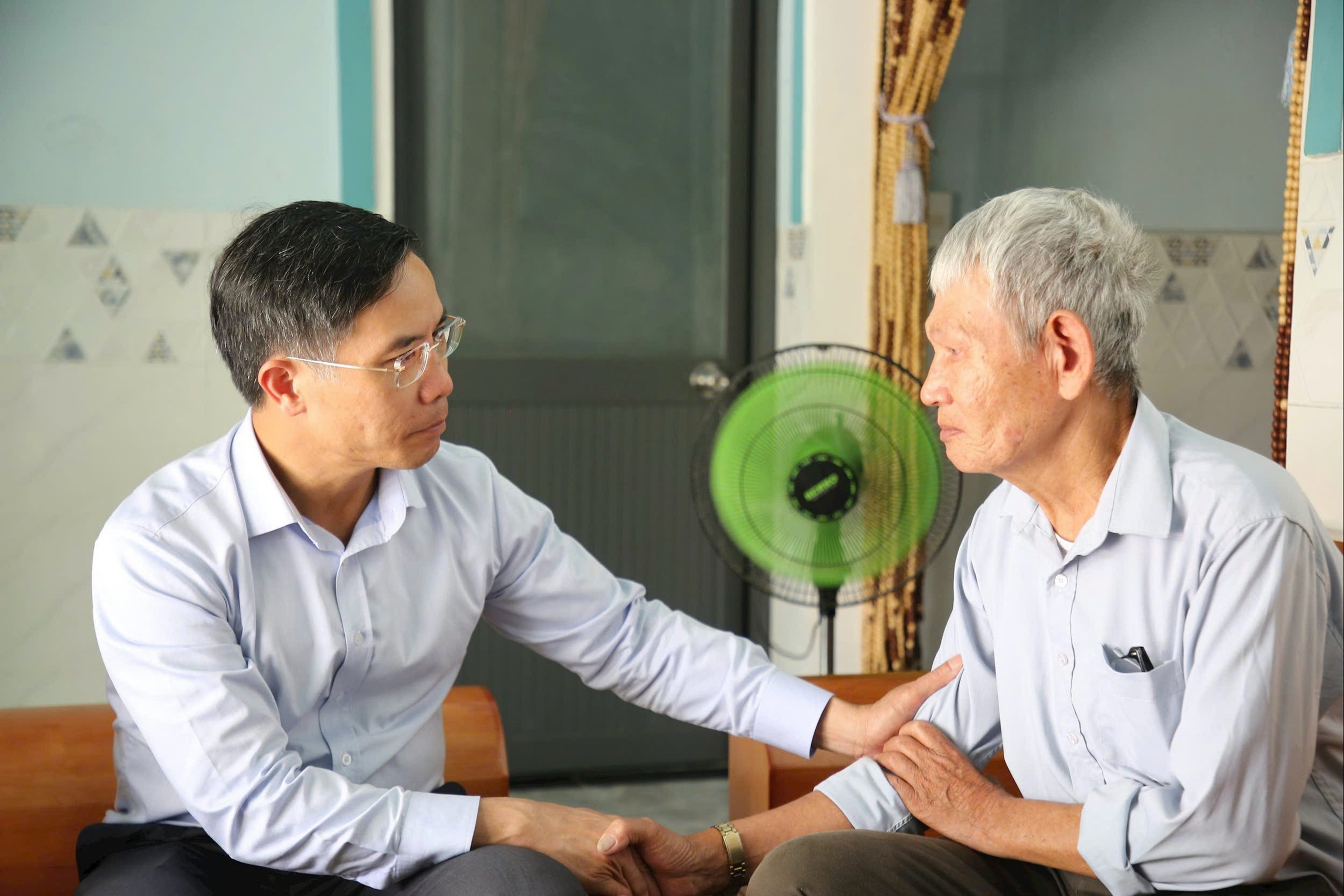 Đà Nẵng xây dựng chính quyền 'vì nhân dân phục vụ'- Ảnh 1. Đà Nẵng xây dựng chính quyền 'vì nhân dân phục vụ'- Ảnh 1.
