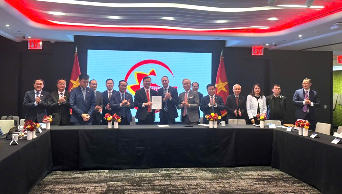 TP.HCM hợp tác NASDAQ 5 lĩnh vực trung tâm tài chính quốc tế - Ảnh 1. TP.HCM hợp tác NASDAQ 5 lĩnh vực trung tâm tài chính quốc tế - Ảnh 1.