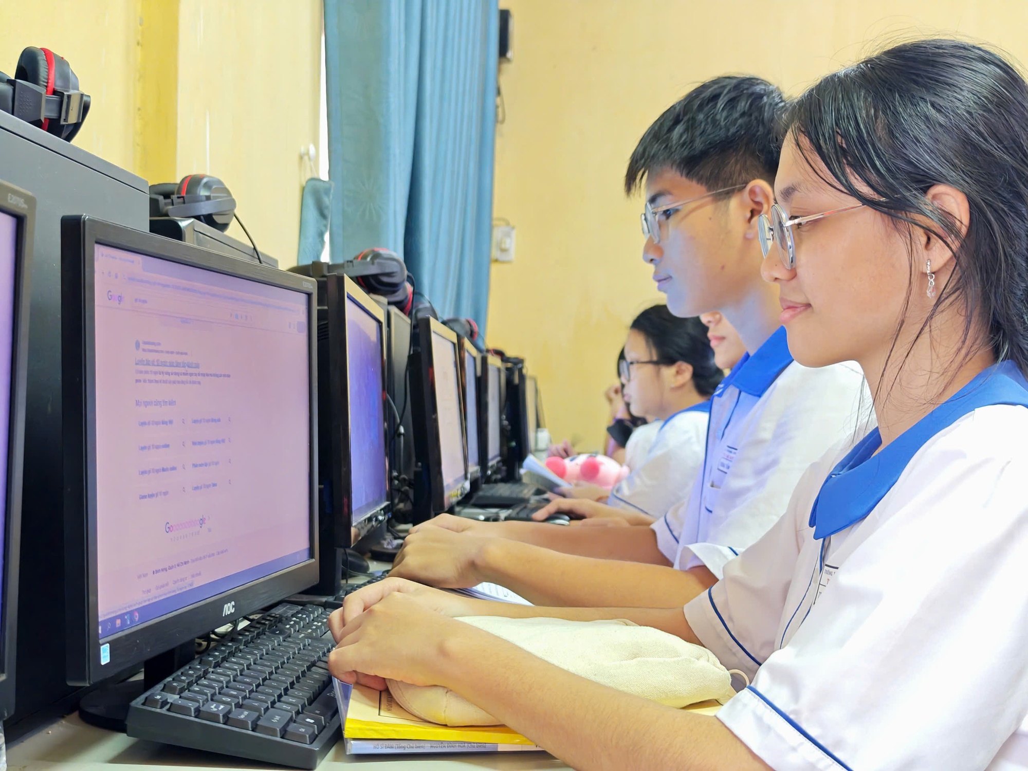 Để học sinh 'không một mình' trên mạng