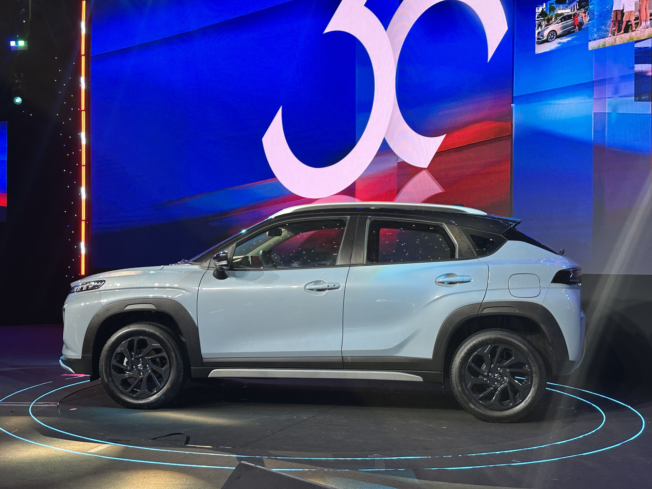 4 yếu tố khác biệt có giúp Suzuki Fronx chinh phục khách Việt?- Ảnh 1. 4 yếu tố khác biệt có giúp Suzuki Fronx chinh phục khách Việt?- Ảnh 1.