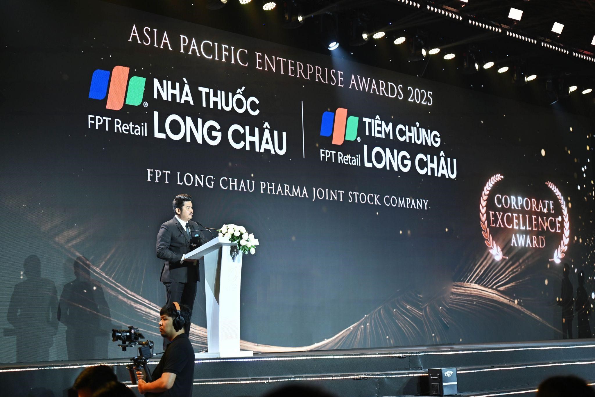 ‘Vì Một Việt Nam Khỏe Mạnh’, Long Châu Được Vinh Danh Tại Apea 2025 ‘Vì Một Việt Nam Khỏe Mạnh’, Long Châu Được Vinh Danh Tại Apea 2025 - Ảnh 2.