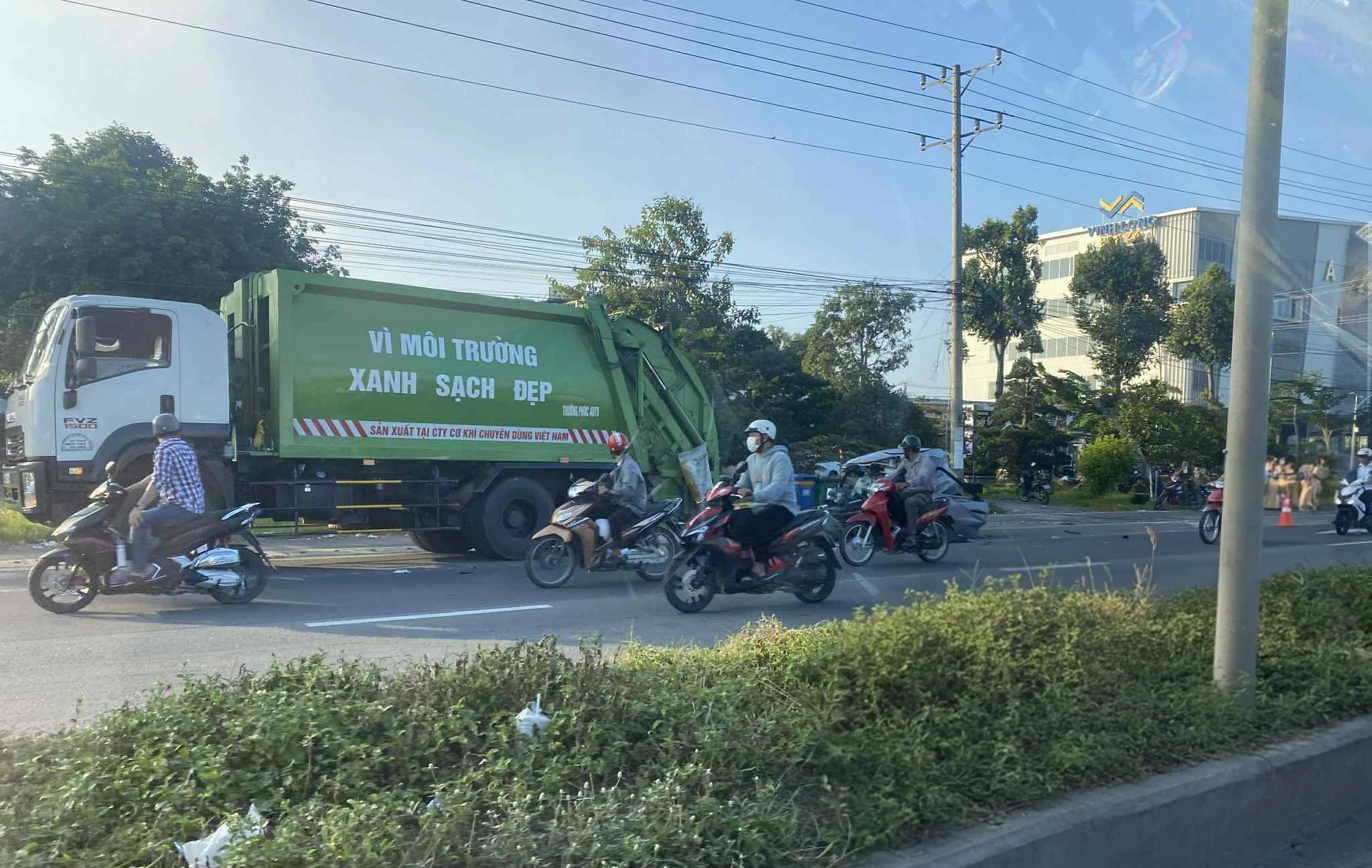 Khởi tố Tiktoker nhậu rồi lái xe gây tai nạn khiến 2 người tử vong- Ảnh 2. Khởi tố TikToker nhậu rồi lái xe gây tai nạn khiến 2 người tử vong- Ảnh 2.