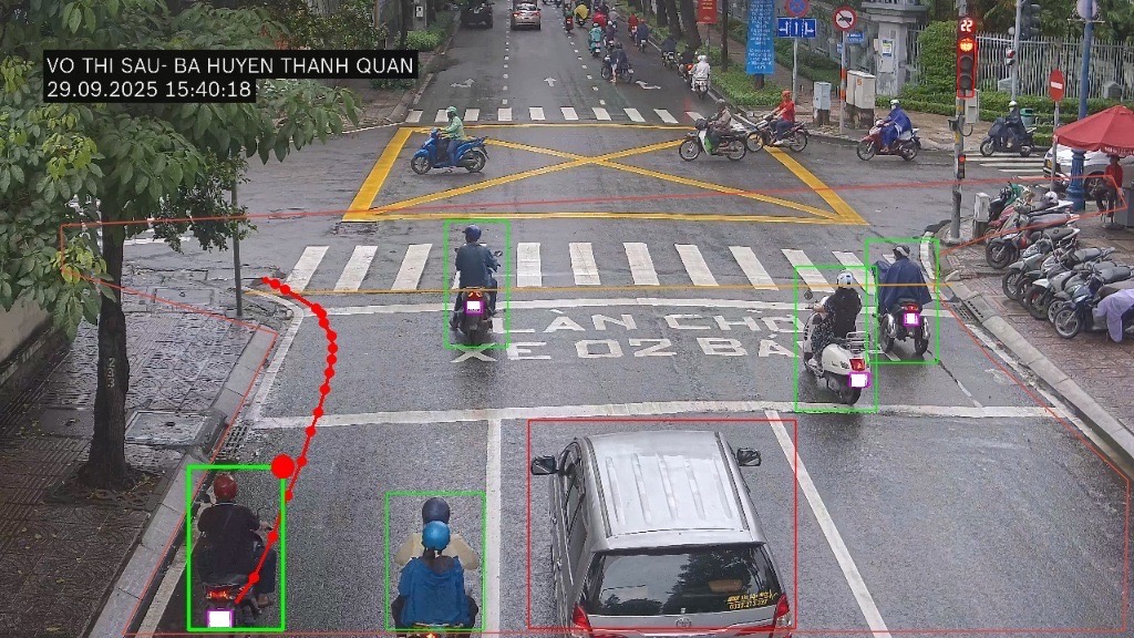 Camera AI của CSGT TP.HCM bắt lỗi rẽ trái khi đèn đỏ ở những giao lộ nào? - Ảnh 2.