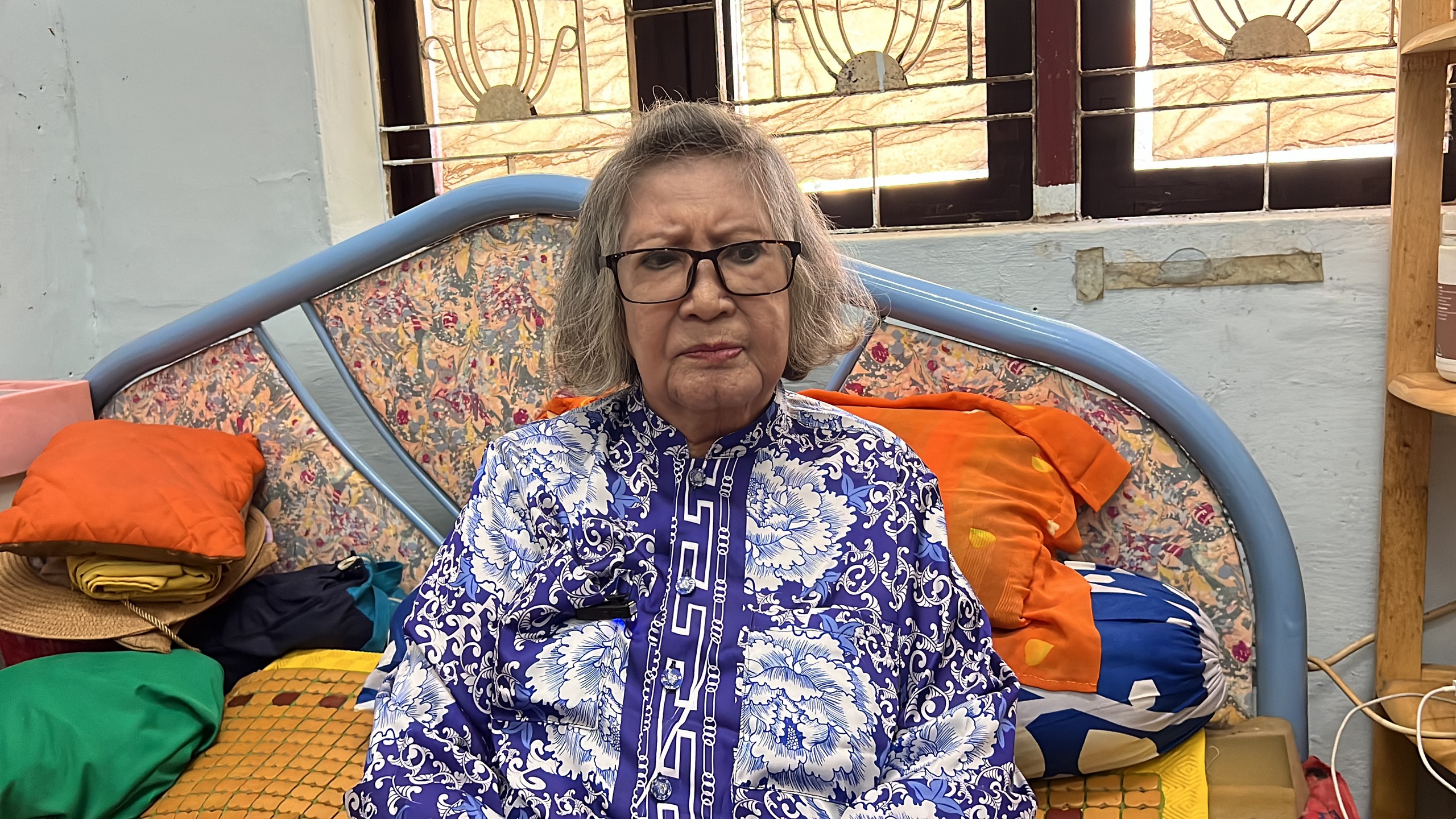 NSƯT Diệu Hiền trải lòng về tuổi thơ gian khó - Ảnh 1.