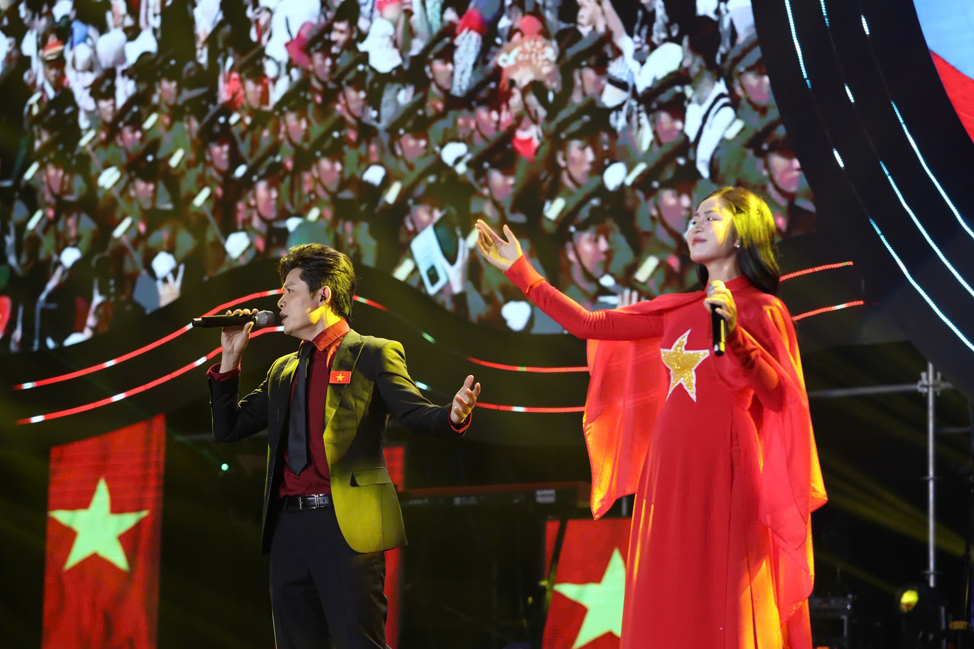 - រូបថត ២. - Ảnh 2.