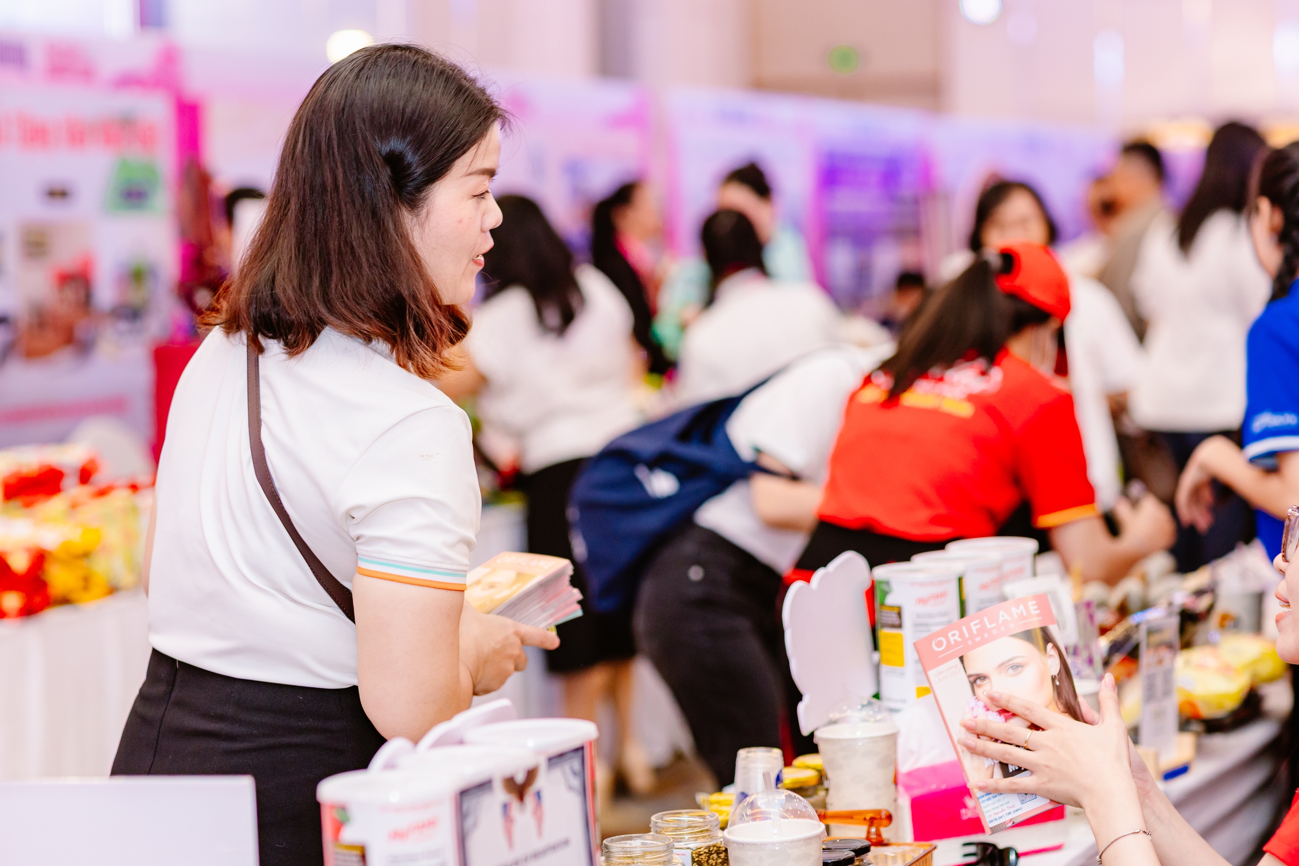 Hội Nữ doanh nhân TP.HCM tổ chức giao thương 'Buôn có bạn - Bán có phường'- Ảnh 1. Hội Nữ doanh nhân TP.HCM tổ chức giao thương 'Buôn có bạn - Bán có phường'- Ảnh 1.