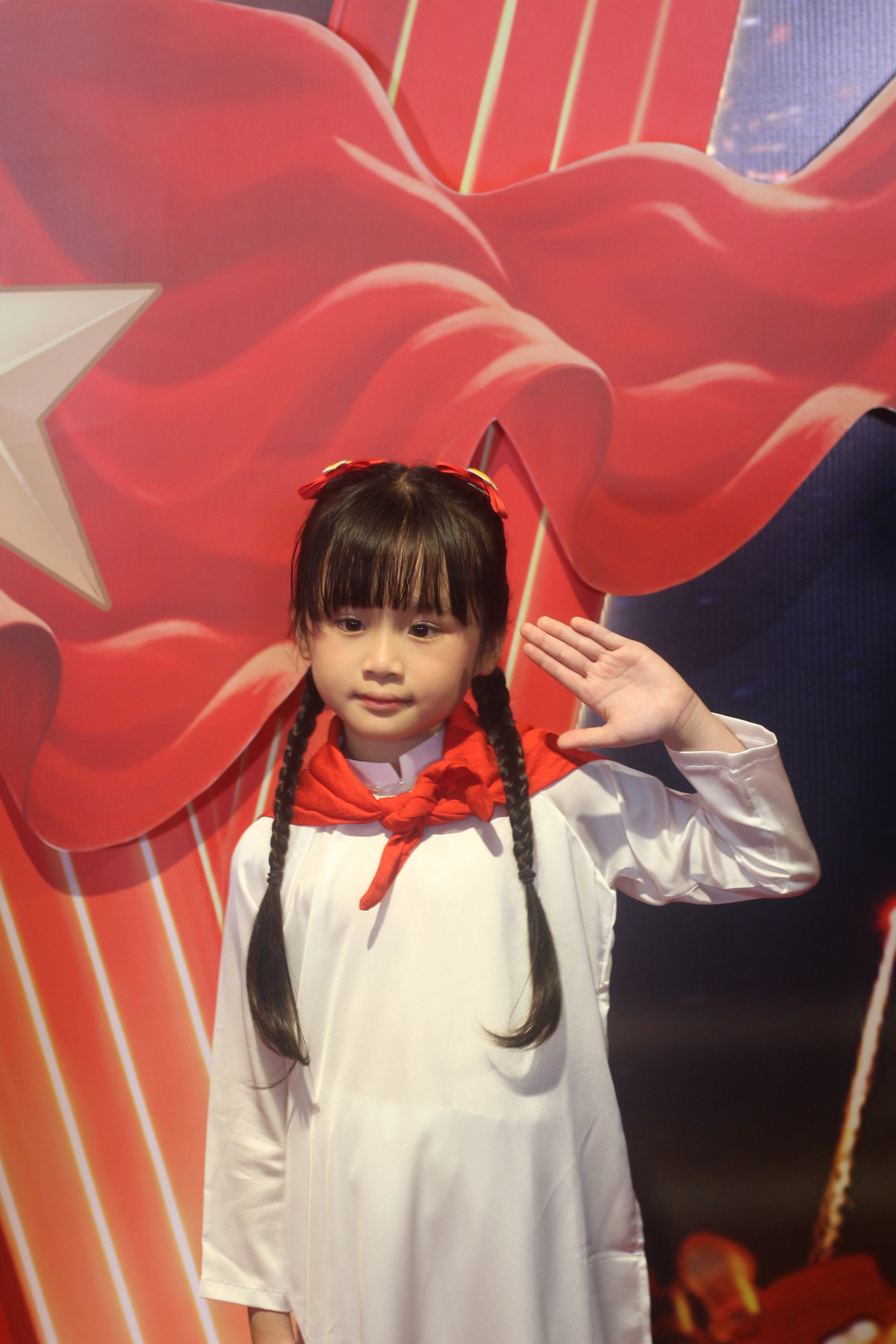 Thùy Anh khoe nhan sắc rạng rỡ, Nguyễn Văn Chung được fan vây quanh tại sự kiện- Ảnh 6. Thùy Anh khoe nhan sắc rạng rỡ, Nguyễn Văn Chung được fan vây quanh tại sự kiện- Ảnh 6.
