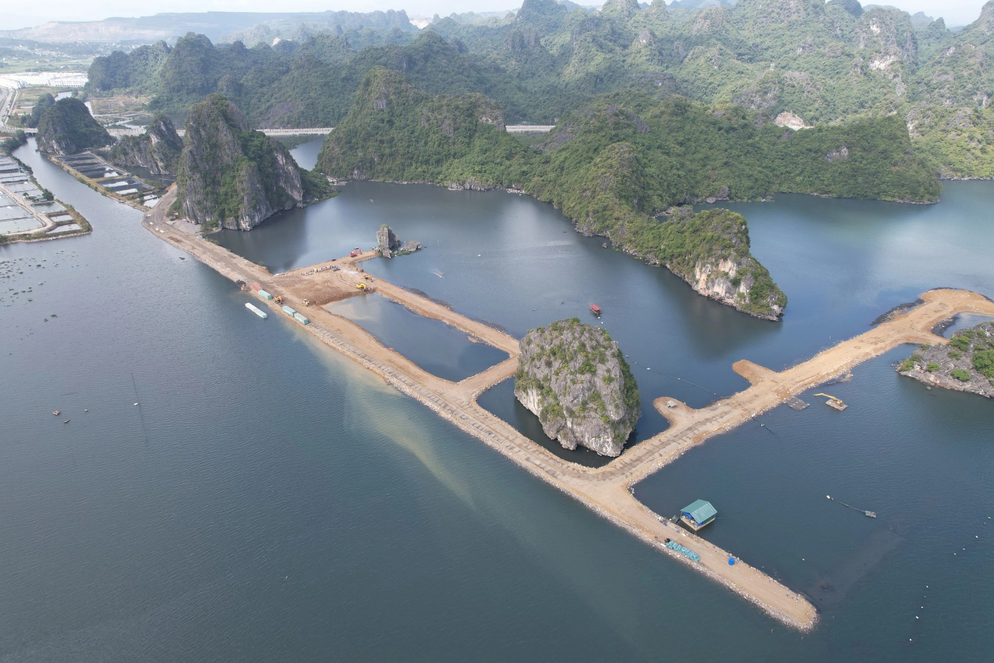 Dự án 10B phường Quang Hanh tái khởi động sau 2 năm chờ đợi - Ảnh 1. Dự án 10B phường Quang Hanh tái khởi động sau 2 năm chờ đợi - Ảnh 1.