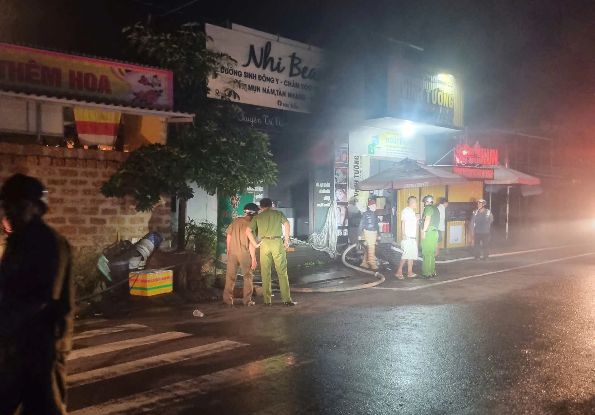Điều tra cháy nhà Gia Lai: Hai người tử vong trong vụ hỏa hoạn thương tâm - Ảnh 1. Điều tra cháy nhà Gia Lai: Hai người tử vong trong vụ hỏa hoạn thương tâm - Ảnh 1.