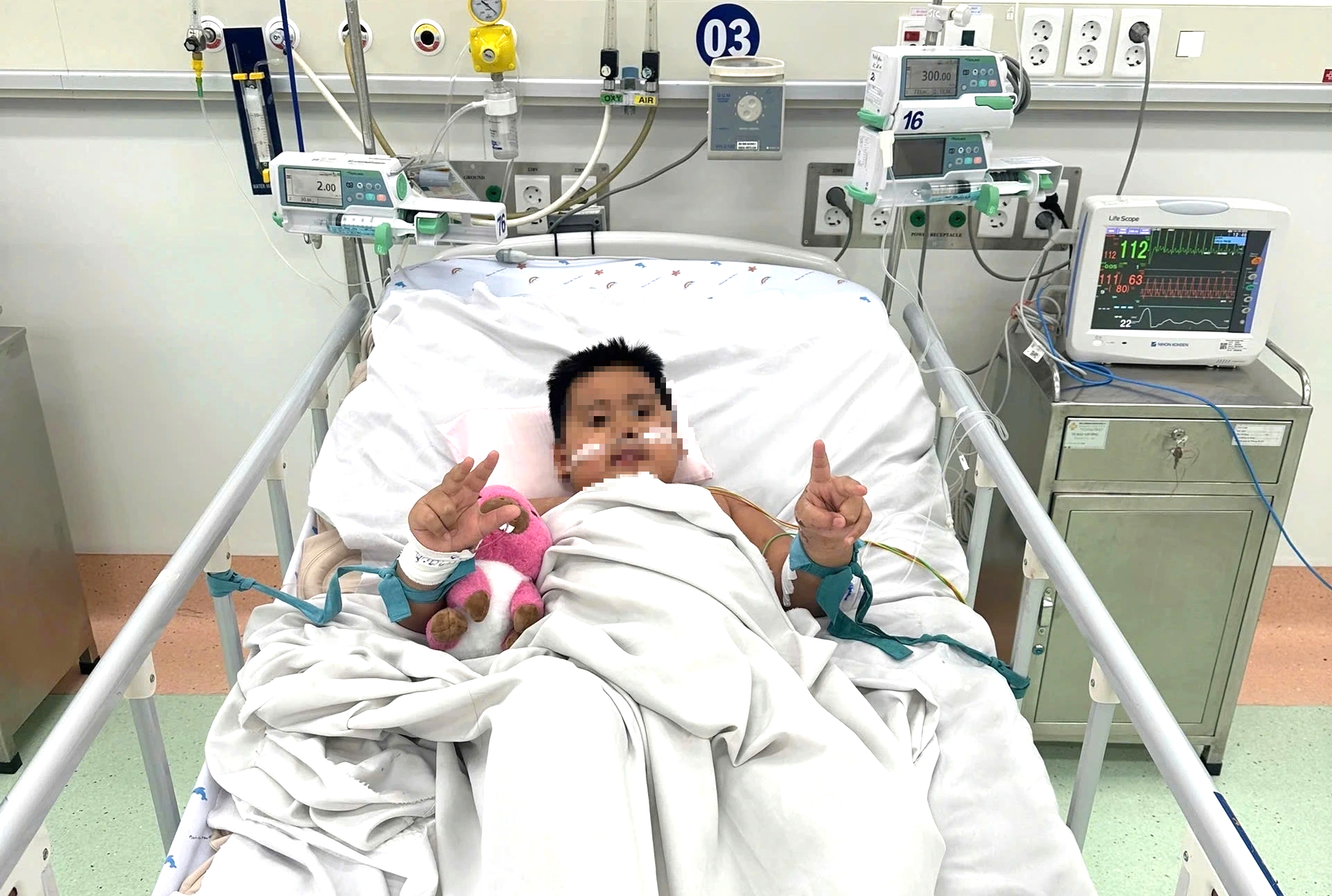 Hiểm họa ít biết từ sốt xuất huyết: Hội chứng thực bào máu khiến trẻ nguy kịch- Ảnh 2. Hiểm họa ít biết từ sốt xuất huyết: Hội chứng thực bào máu khiến trẻ nguy kịch- Ảnh 2.