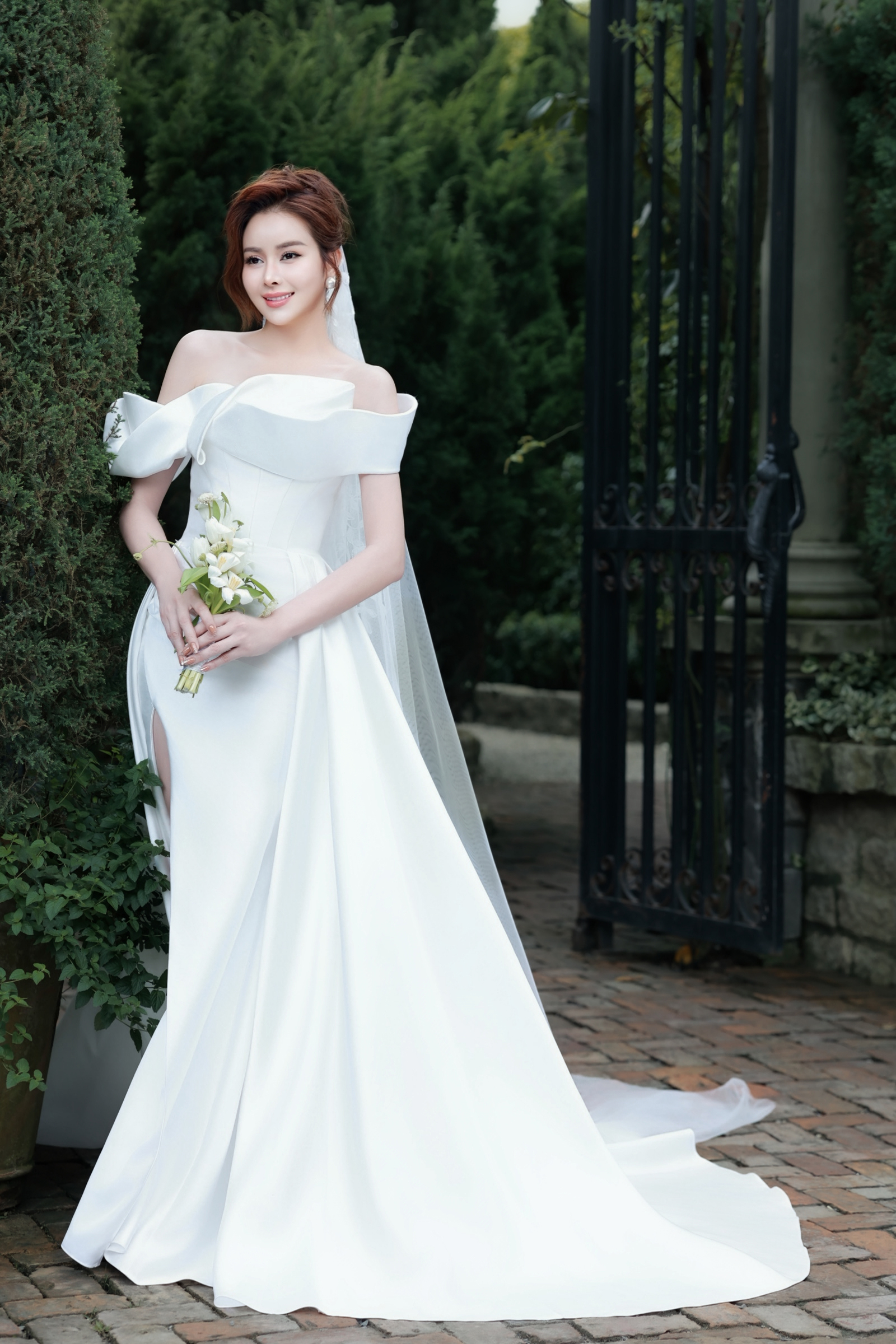 Nhan sắc 'Hoa hậu Điện ảnh 2016' - Sella Trương ra sao sau 9 năm? - Ảnh 3.