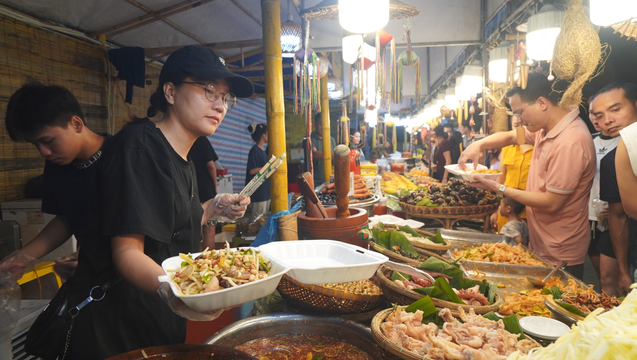 Ẩm thực xứ Thanh: Chơi gì , ăn đâu và khám phá đặc sản nổi bật - Ảnh 10. Ẩm thực xứ Thanh: Chơi gì , ăn đâu và khám phá đặc sản nổi bật - Ảnh 10.