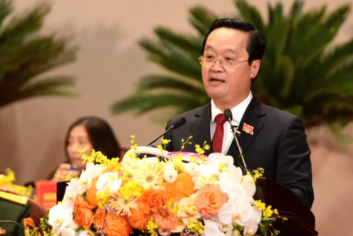 លោក Nguyen Duc Trung បន្តកាន់តំណែងលេខាគណៈកម្មាធិការបក្សខេត្ត Nghe An អាណត្តិទី ២០ - រូបថត ២. Ông Nguyễn Đức Trung tiếp tục giữ chức Bí thư tỉnh ủy Nghệ An khóa 20 - Ảnh 2.