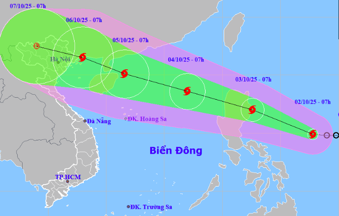 Bão Matmo từng đổ bộ nam Trung bộ, gây mưa lớn 600 mm- Ảnh 1.