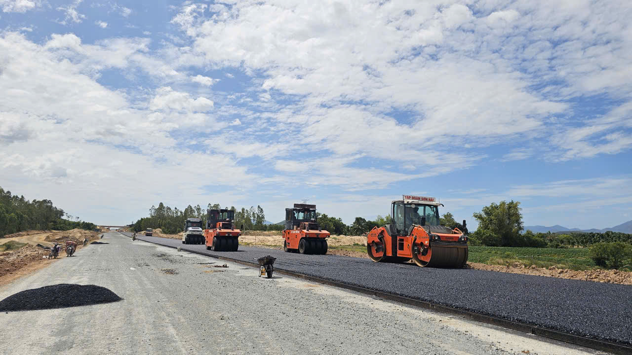 20km đầu tuyến cao tốc Khánh Hòa - Buôn Ma Thuột dự kiến thông xe cuối 2025 - Ảnh 1.