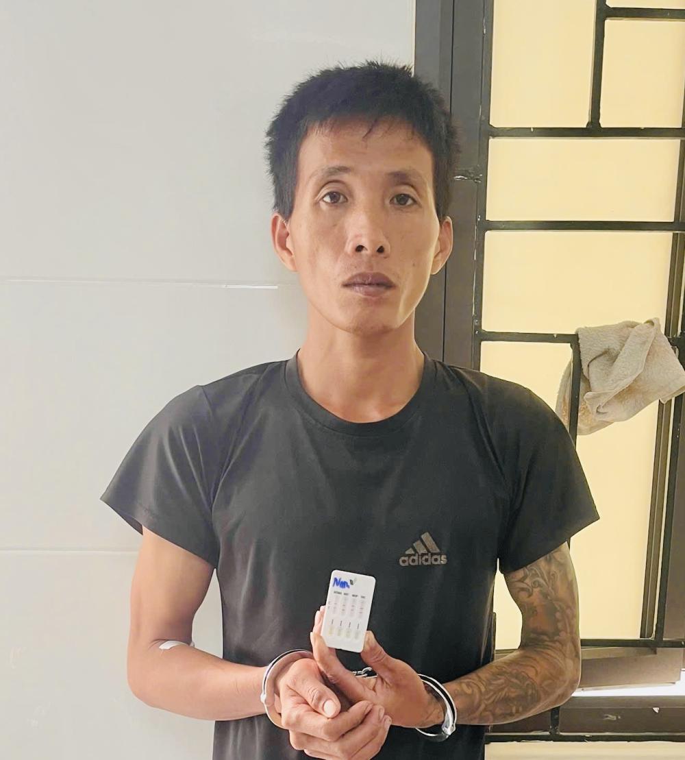 Bắt cha dượng bạo hành con riêng của vợ gây thương tích nặng - Ảnh 1.
