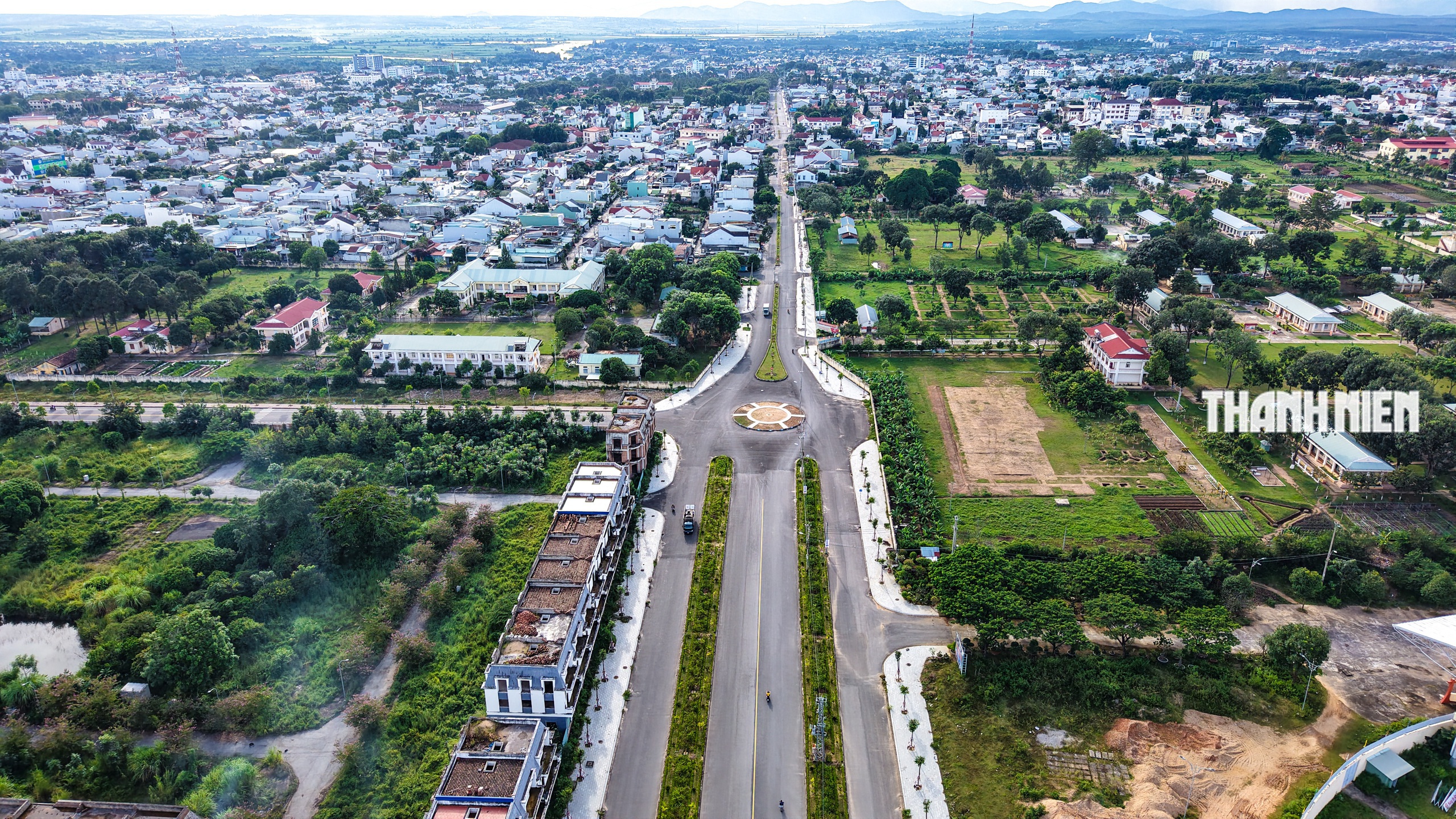 Đường 457 tỉ đồng ở Quảng Ngãi 'tệ hơn đường làng' - Ảnh 6.