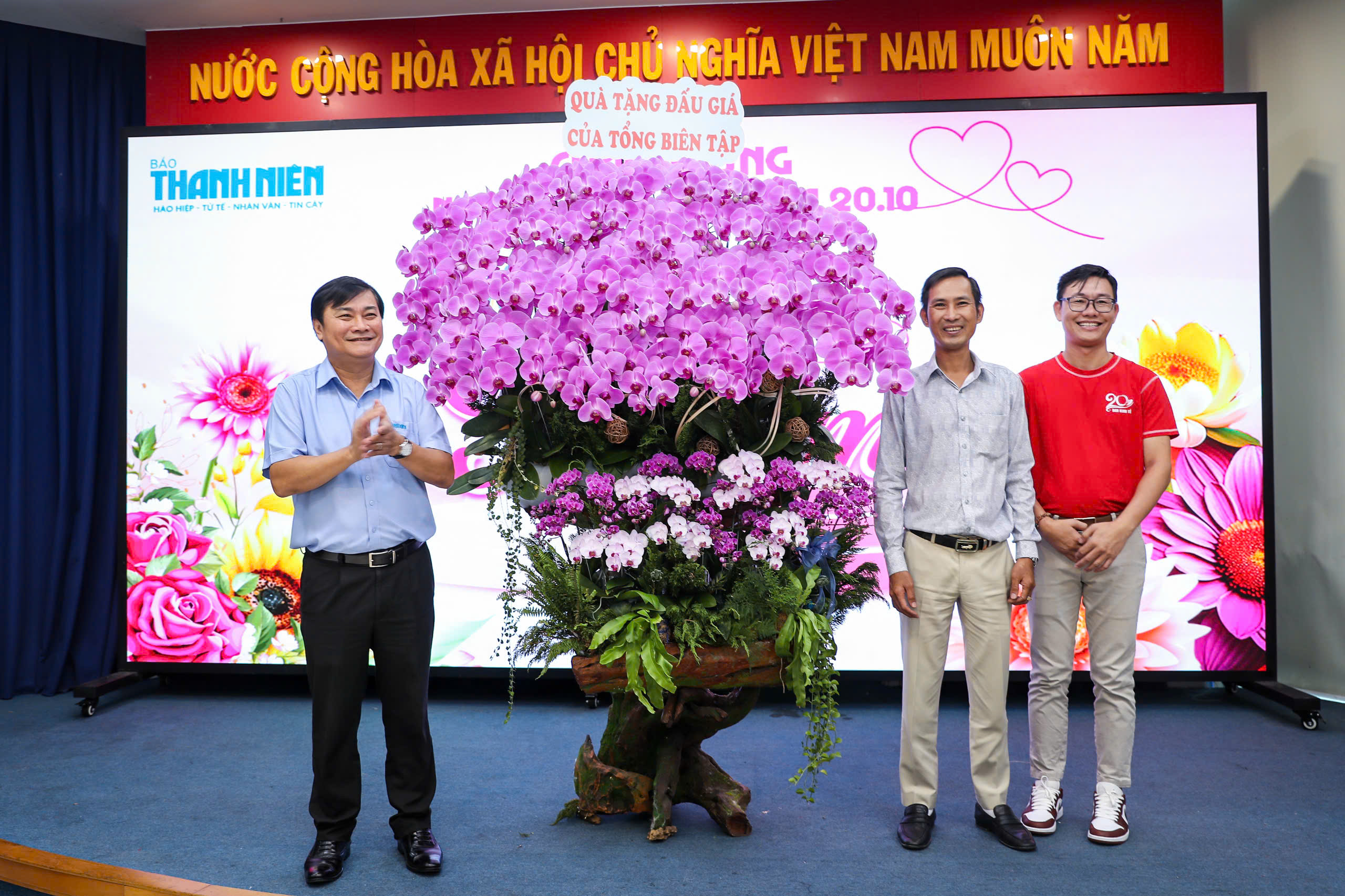 Rộn r&agrave;ng m&agrave;u sắc, trọn vẹn nghĩa t&igrave;nh ở phi&ecirc;n chợ Từ T&acirc;m - Ảnh 17.