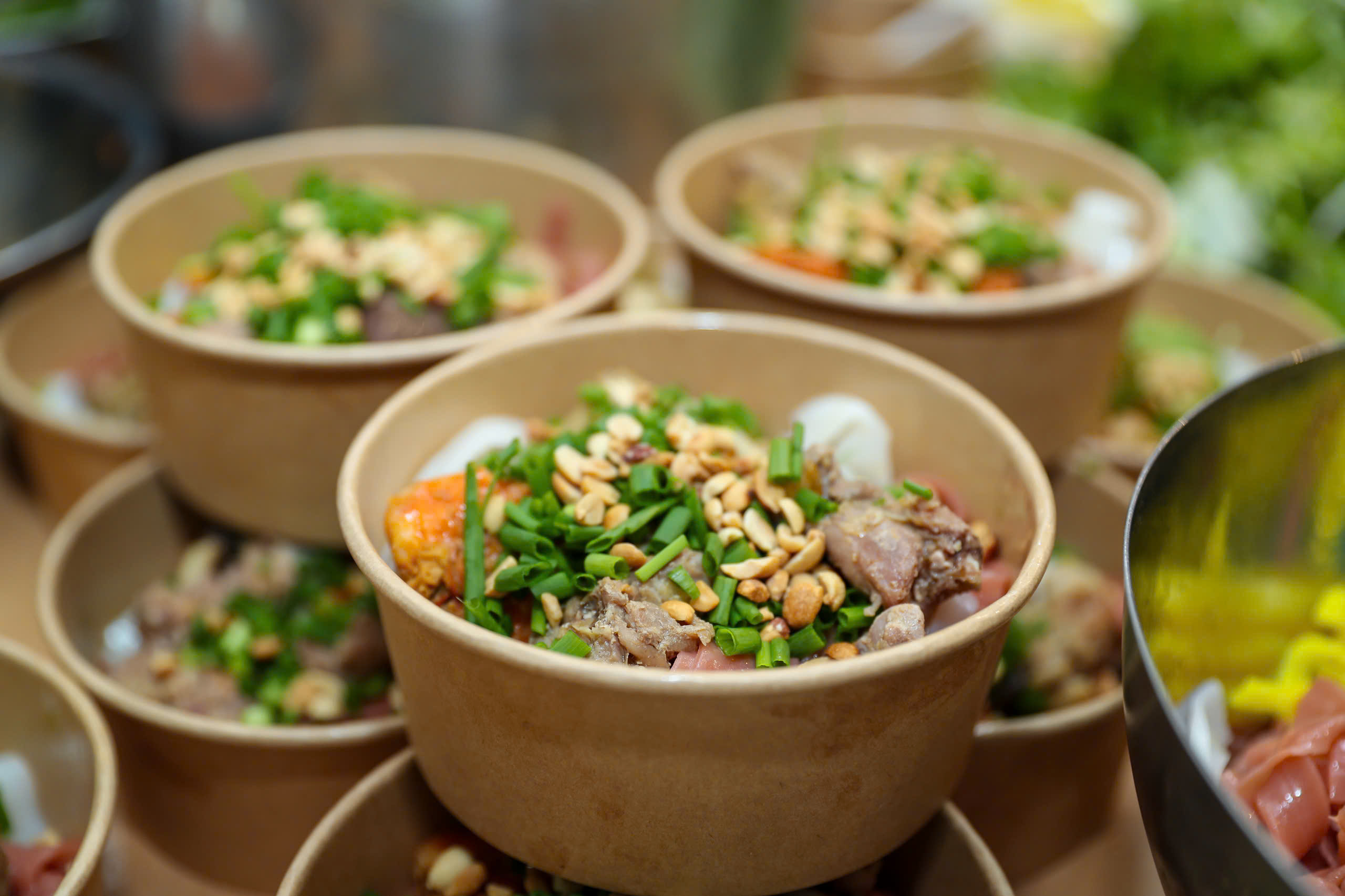 Rộn r&agrave;ng m&agrave;u sắc, trọn vẹn nghĩa t&igrave;nh ở phi&ecirc;n chợ Từ T&acirc;m - Ảnh 16.