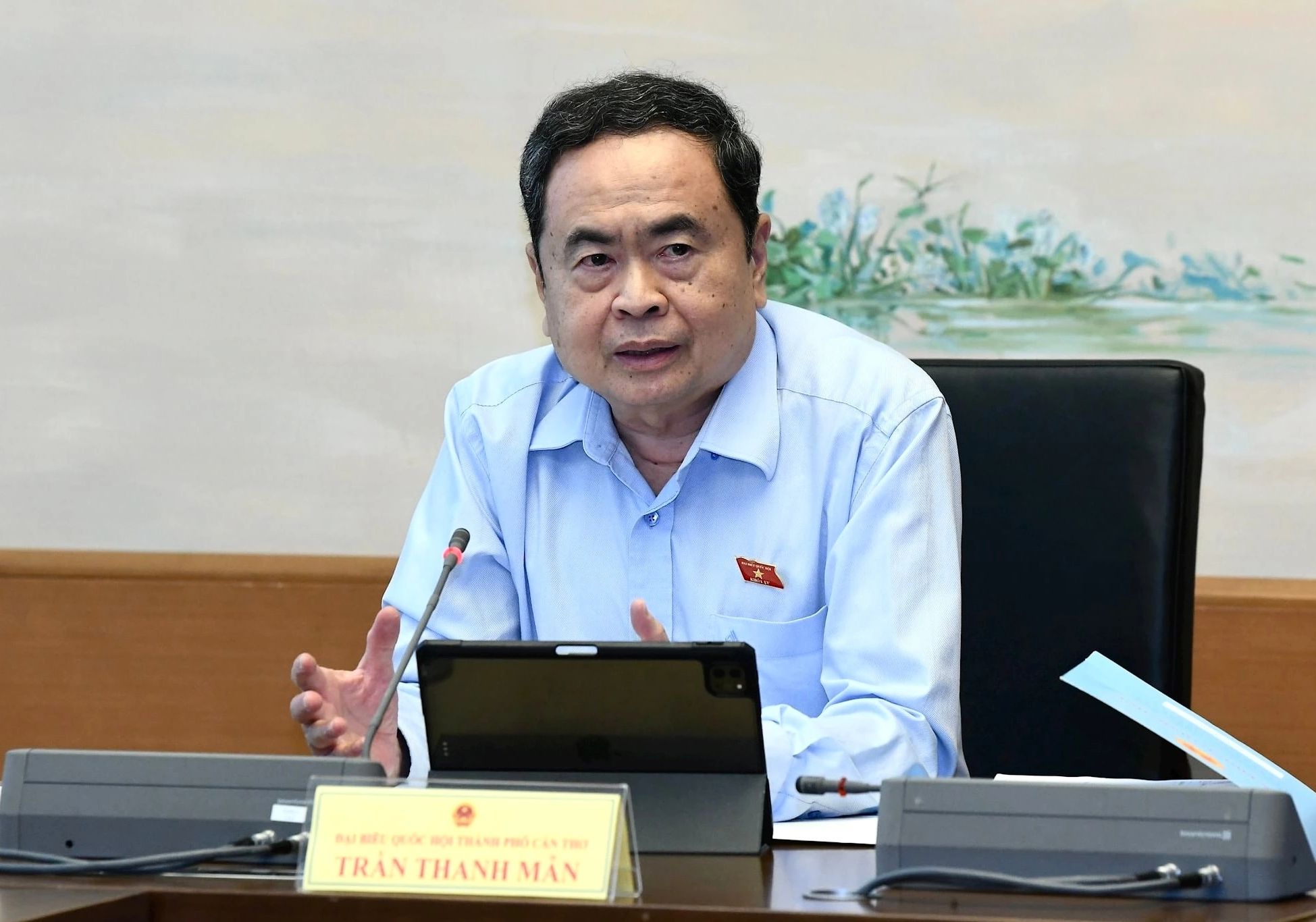 Sau sáp nhập xã, có nơi cán bộ phải quây ván, quây tôn ăn ở tạm- Ảnh 2. Sau sáp nhập xã, có nơi cán bộ phải quây ván, quây tôn ăn ở tạm- Ảnh 2.