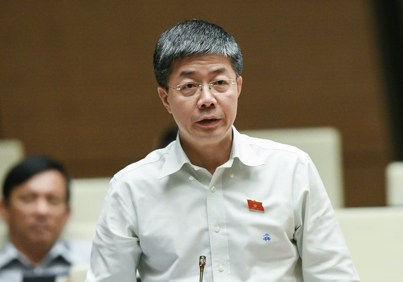 Giá nhà đắt đỏ, đại biểu hỏi 'vì sao mãi chưa đánh thuế bất động sản' - Ảnh 1.