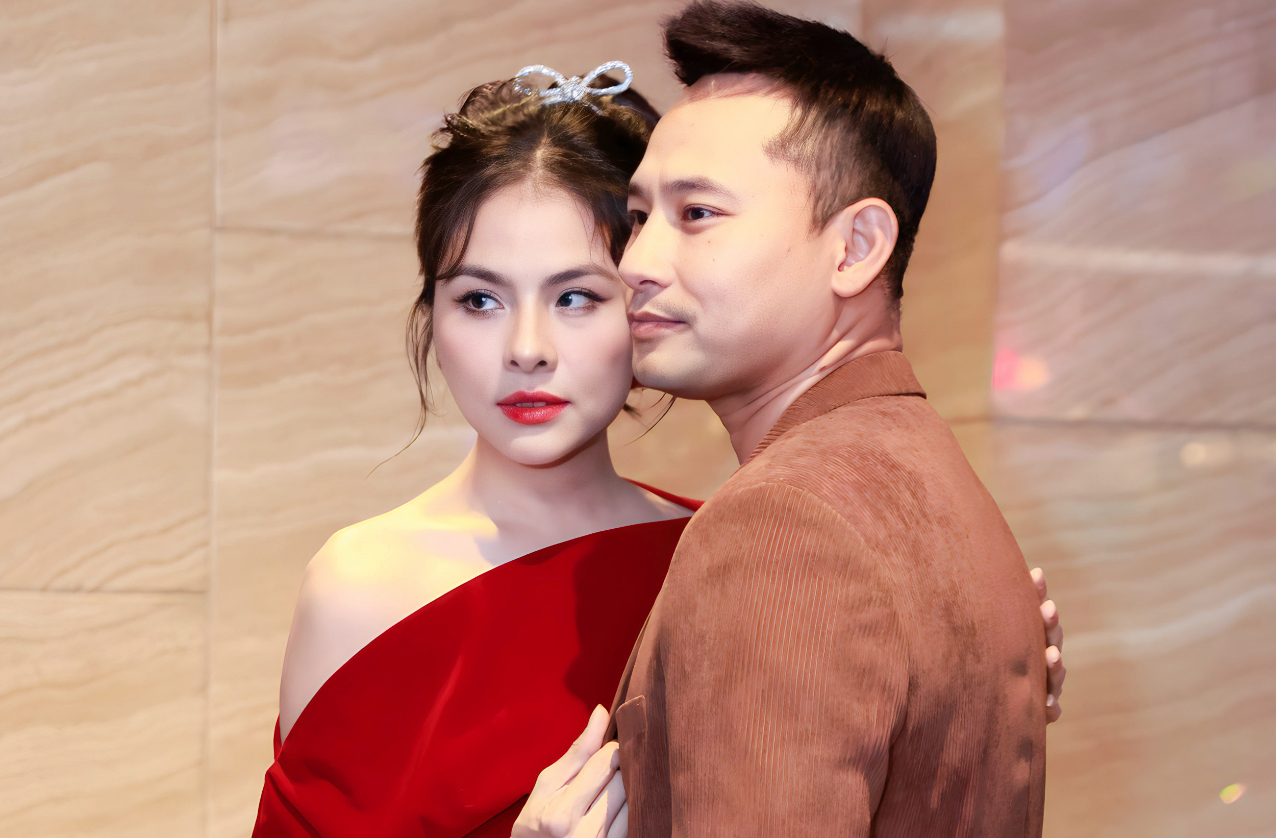 - Ảnh 1. Vân Trang giấu chồng chuyện đóng cảnh nóng với Huỳnh Đông - Ảnh 1.