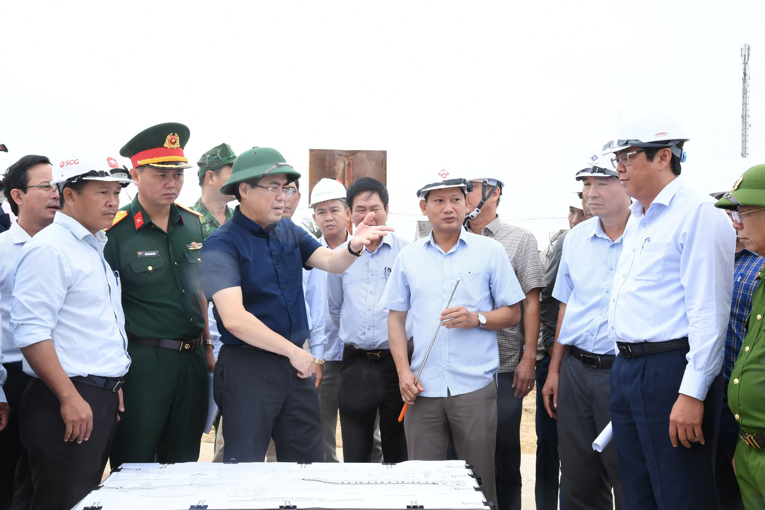 Chủ tịch UBND tỉnh Quảng Ngãi nhấn mạnh không để hạ du no nước khi mưa lớn - Ảnh 1. Chủ tịch UBND tỉnh Quảng Ngãi nhấn mạnh không để hạ du no nước khi mưa lớn - Ảnh 1.