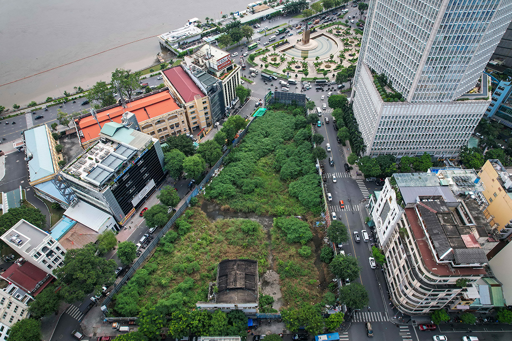 'Đánh thức' các khu đất vàng bị lãng quên- Ảnh 1. 'Đánh thức' các khu đất vàng bị lãng quên- Ảnh 1.
