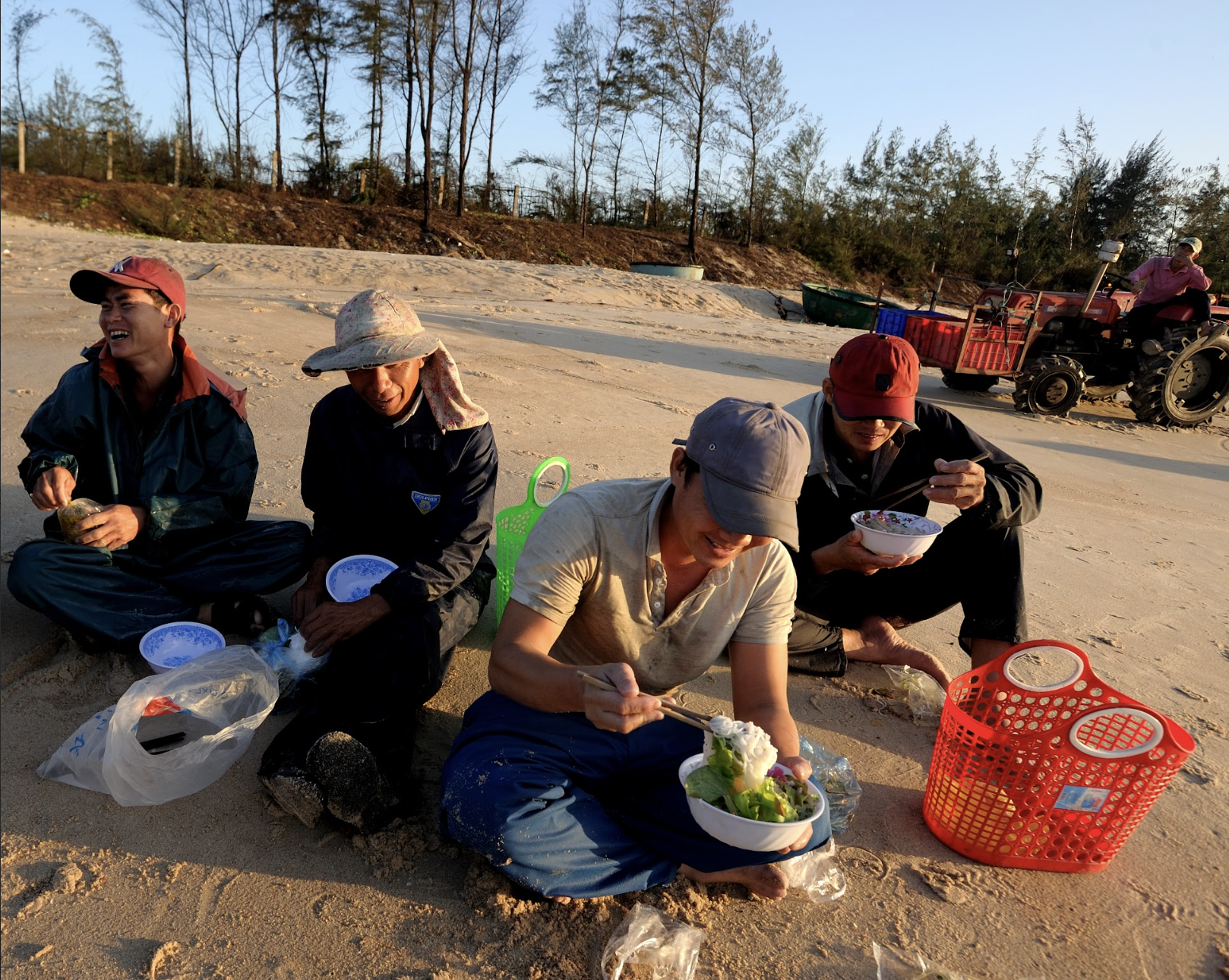 L&agrave;ng ch&agrave;i th&ocirc;n Hồ L&acirc;n - Ảnh 7.