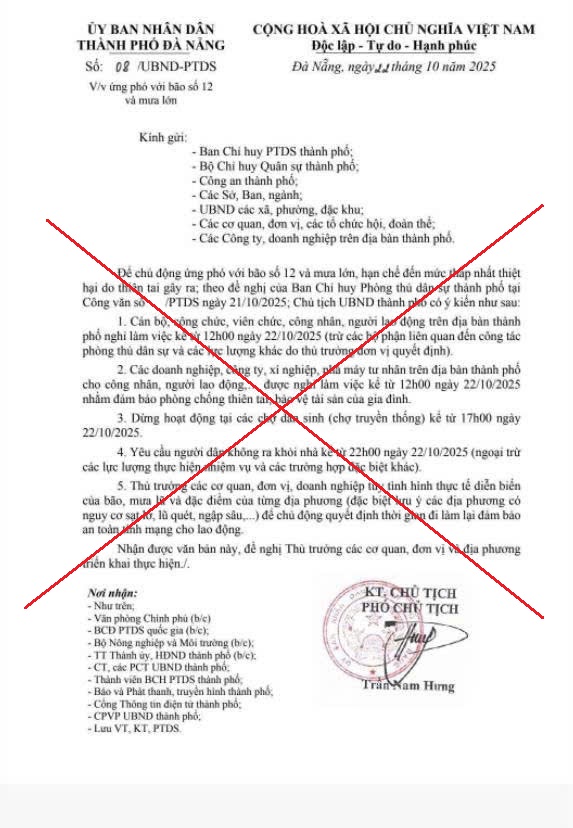 Phó chủ tịch UBND TP.Đà Nẵng bác bỏ thông tin cho nghỉ làm tránh bão số 12- Ảnh 1. Phó chủ tịch UBND TP.Đà Nẵng bác bỏ thông tin cho nghỉ làm tránh bão số 12- Ảnh 1.