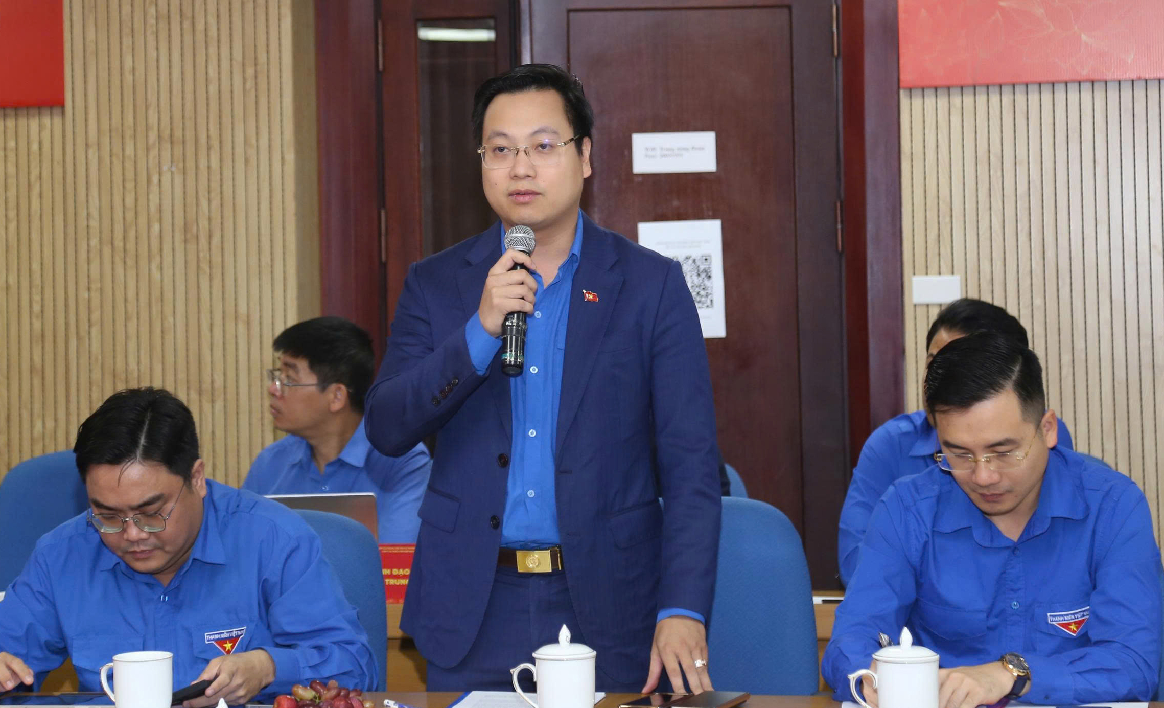 Tuổi trẻ Việt Nam góp ý cho Văn kiện Đại hội XIV của Đảng trong hội nghị tại Hà Nội - Ảnh 3. Tuổi trẻ Việt Nam góp ý cho Văn kiện Đại hội XIV của Đảng trong hội nghị tại Hà Nội - Ảnh 3.