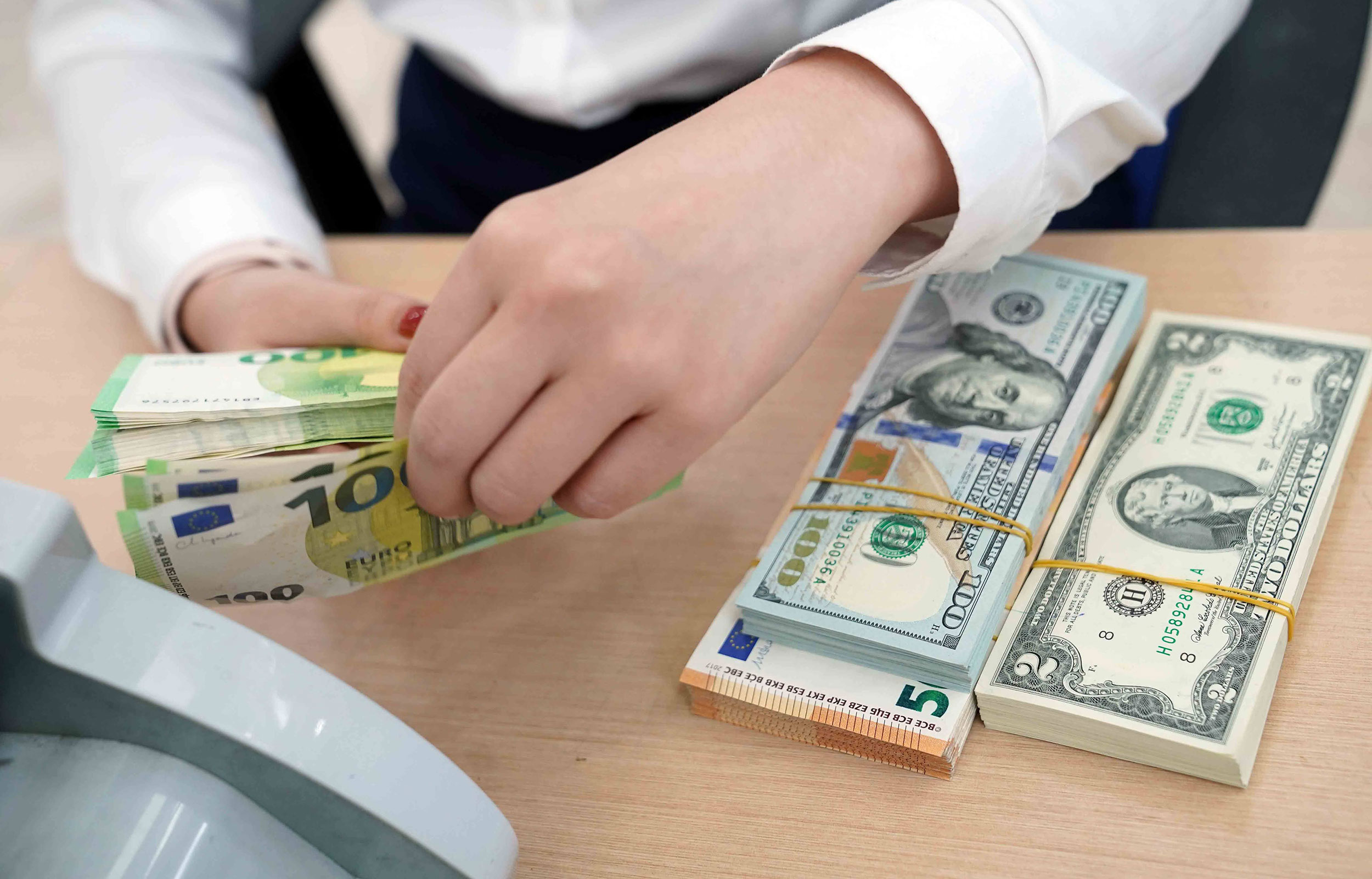 Giá USD hôm nay 22.10.2025: Đô tự do quay đầu giảm- Ảnh 1.