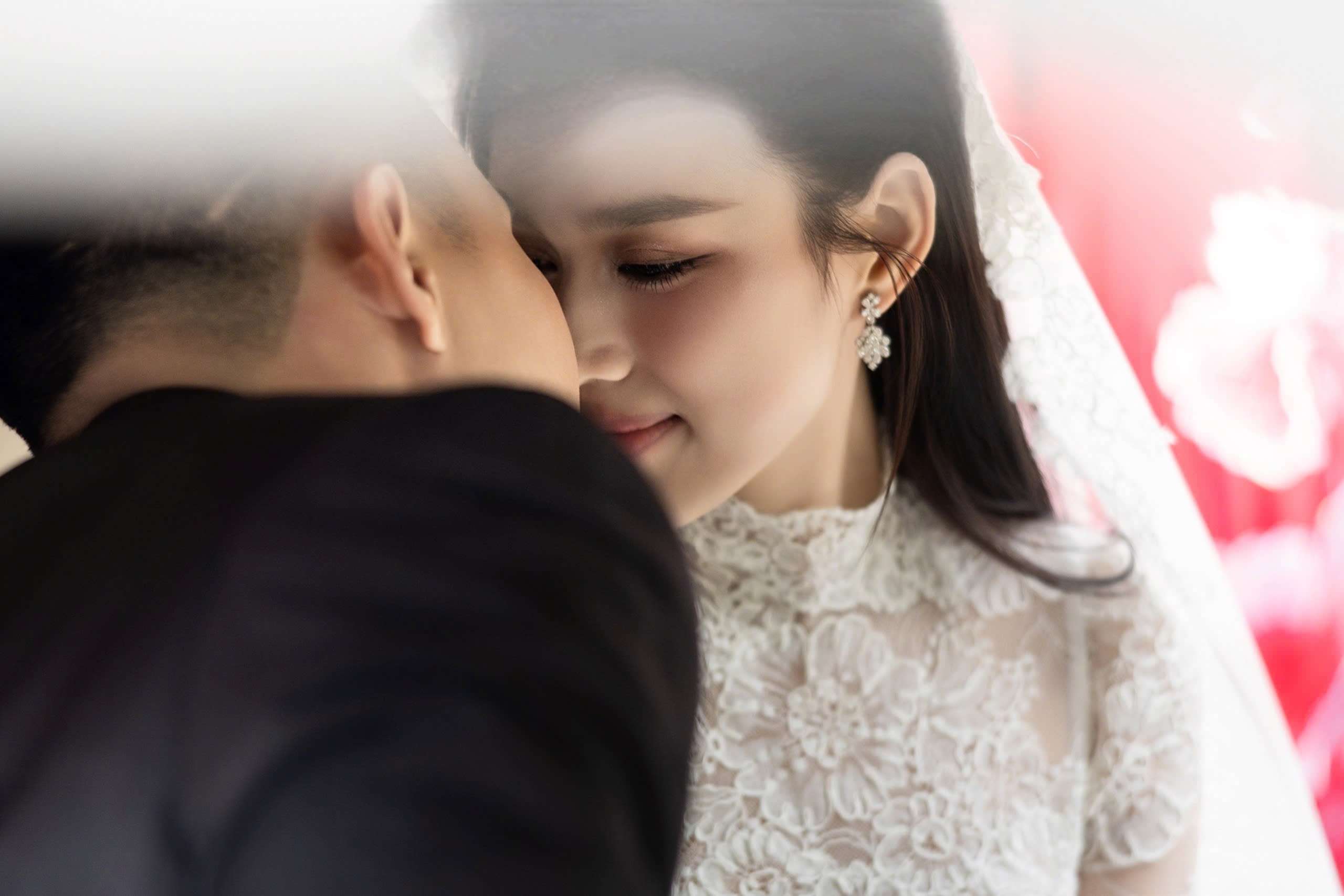 Thiếu gia Tập đoàn Sơn Hải rạng rỡ rước Hoa hậu Đỗ Thị Hà về 'dinh'- Ảnh 9. Thiếu gia Tập đoàn Sơn Hải rạng rỡ rước Hoa hậu Đỗ Thị Hà về 'dinh'- Ảnh 9.