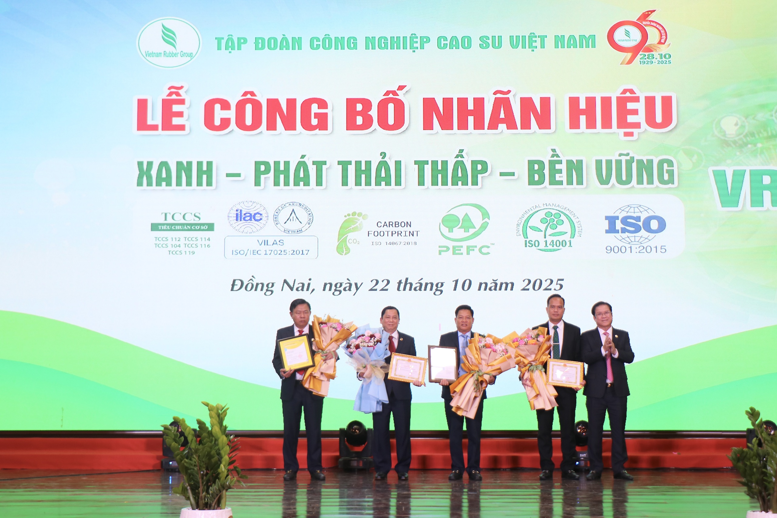VRG kỷ niệm 96 năm ngành cao su Việt Nam, công bố nhãn hiệu VRG GREEN- Ảnh 3.