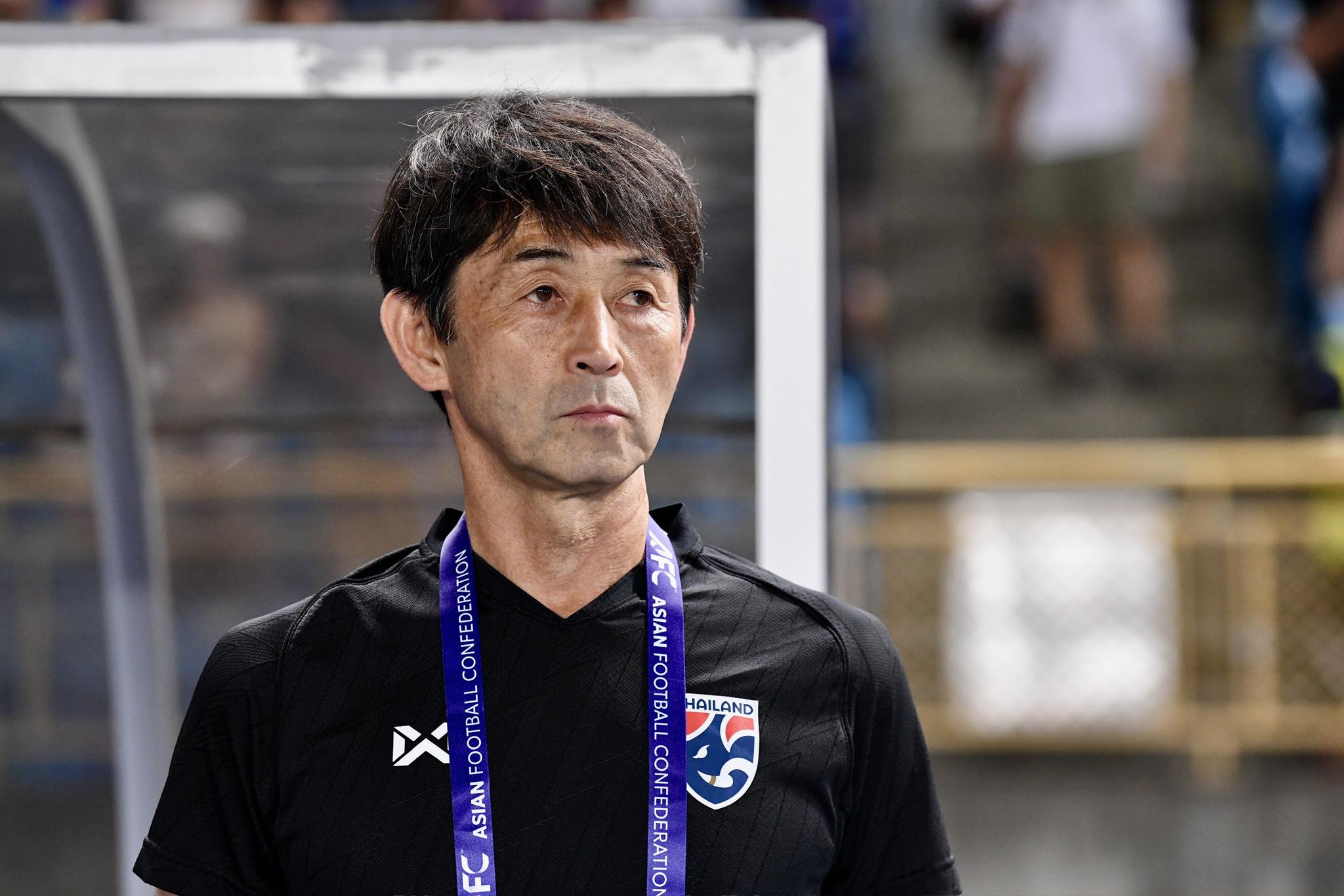 Toàn cảnh vụ sa thải khiến bóng đá Thái…