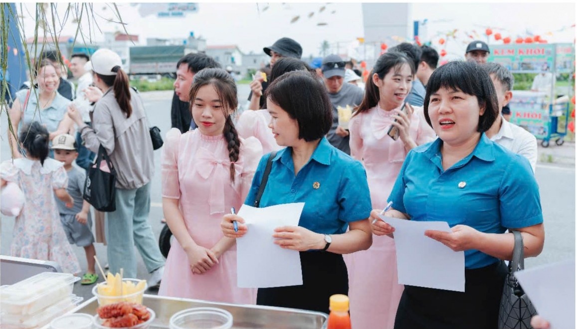 Chấm dứt sử dụng cán bộ công đoàn chuyên trách làm chuyên môn trước ngày 1.11 - Ảnh 1.