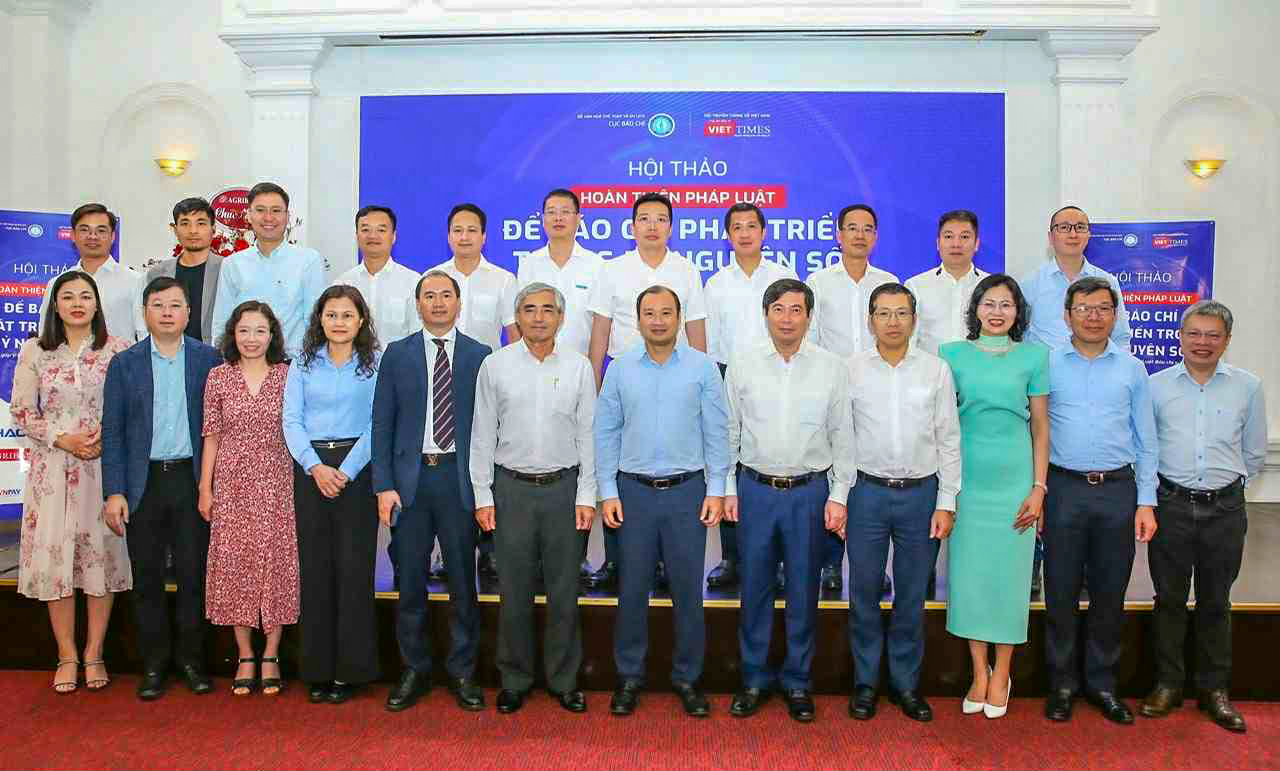 Luật Báo chí (sửa đổi): Phát triển đi đôi với quản lý hiệu quả - Ảnh 2.