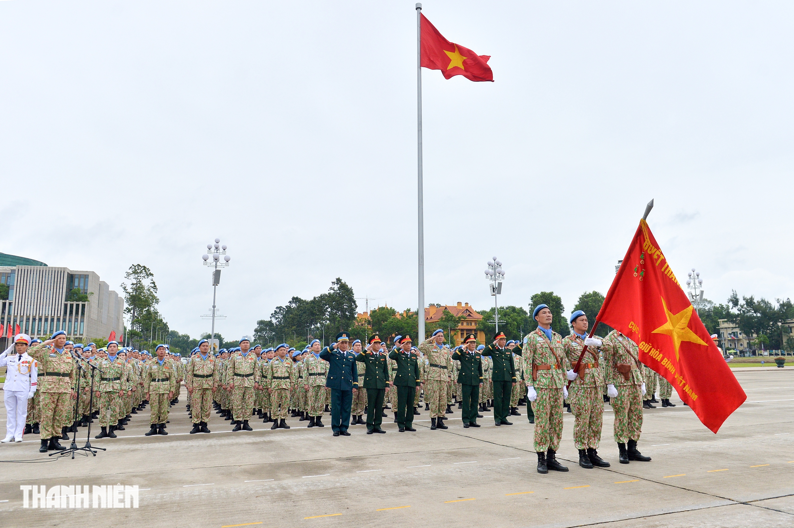 Cục gìn giữ hòa bình Việt Nam báo công dâng Bác Sau nhiệm vụ tại châu Phi - Ảnh 6. Cục gìn giữ hòa bình Việt Nam báo công dâng Bác Sau nhiệm vụ tại châu Phi - Ảnh 6.