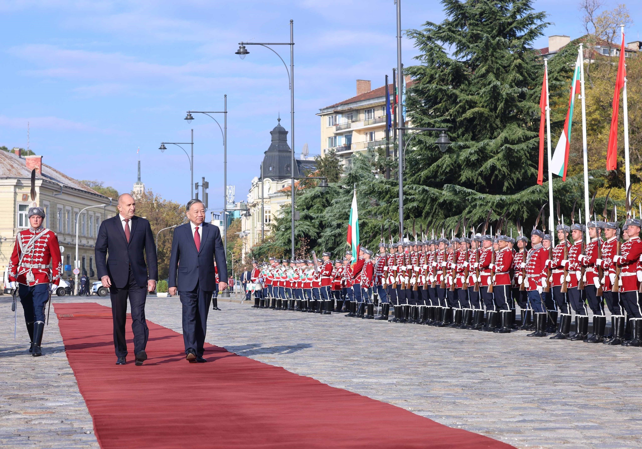 Lễ đón Tổng Bí thư Tô Lâm và phu nhân thăm chính thức Bulgaria - Ảnh 2.