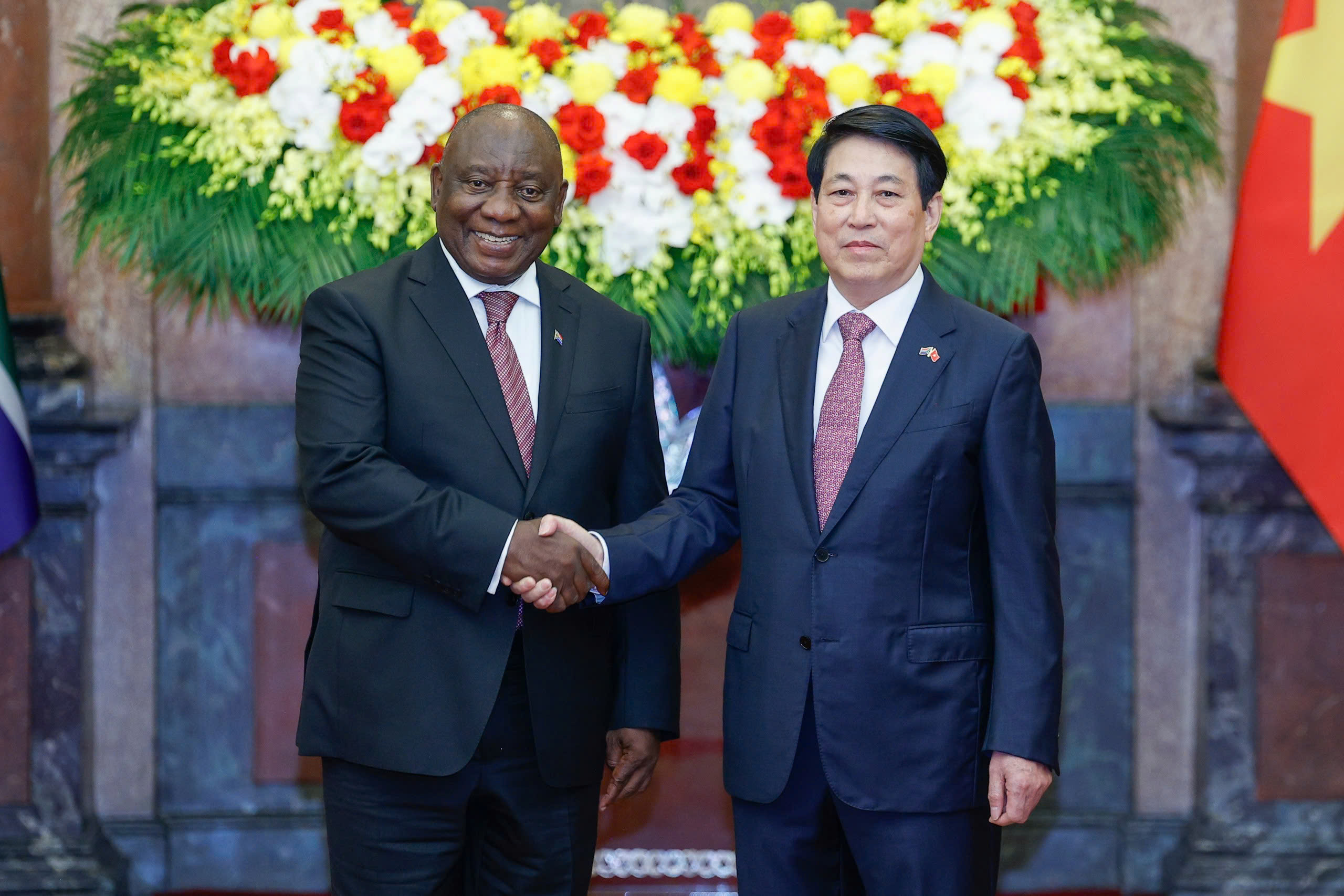 Segera tingkatkan hubungan Vietnam - Afrika Selatan - Foto 1. Sớm nâng cấp quan hệ Việt Nam - Nam Phi- Ảnh 1.