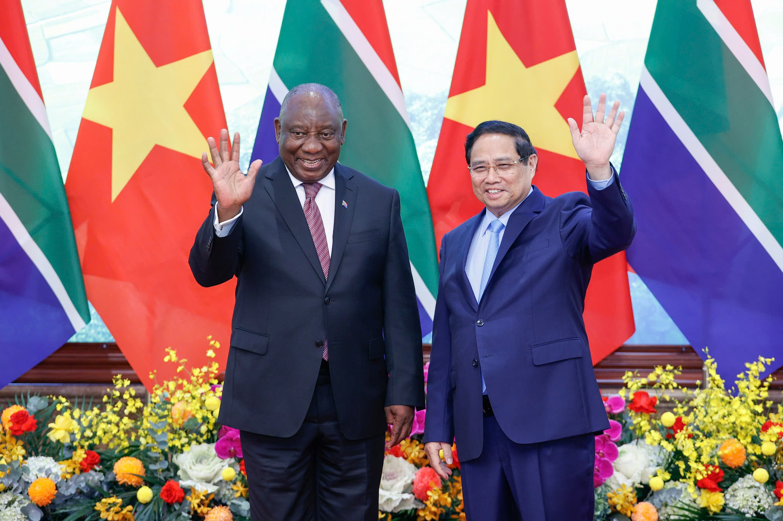 Segera tingkatkan hubungan Vietnam - Afrika Selatan - Foto 3. Sớm nâng cấp quan hệ Việt Nam - Nam Phi- Ảnh 3.