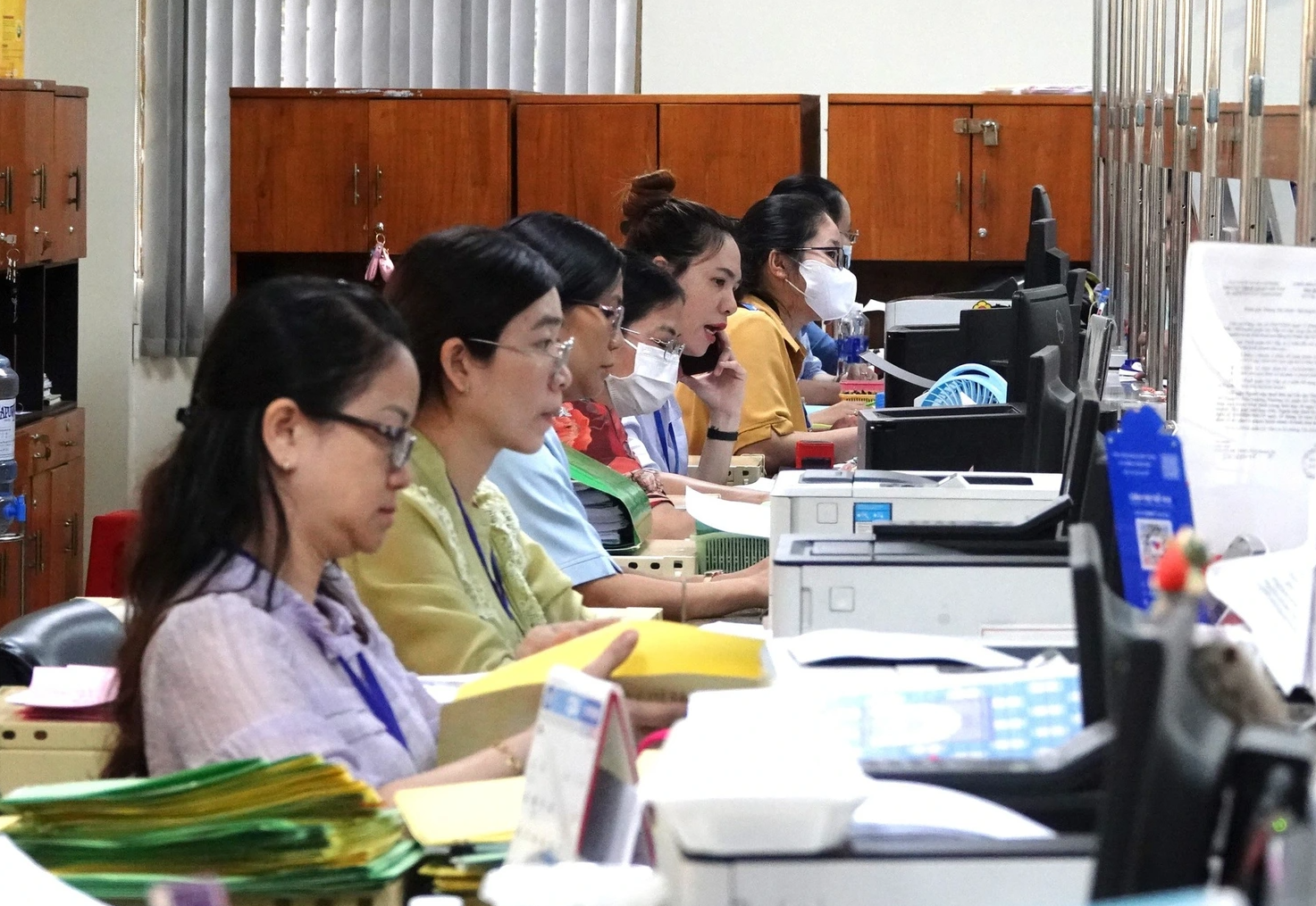 Rà soát hơn 550 vị trí việc làm trong đơn vị sự nghiệp công lập  - Ảnh 1.