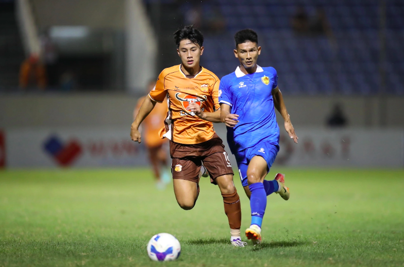 Lịch thi đấu HAGL mới nhất: Ông Vũ Tiến Thành chạm trán HLV Popov, cực nóng ở Pleiku
- Ảnh 4. Lịch thi đấu HAGL mới nhất: Ông Vũ Tiến Thành chạm trán HLV Popov, cực nóng ở Pleiku
- Ảnh 4.